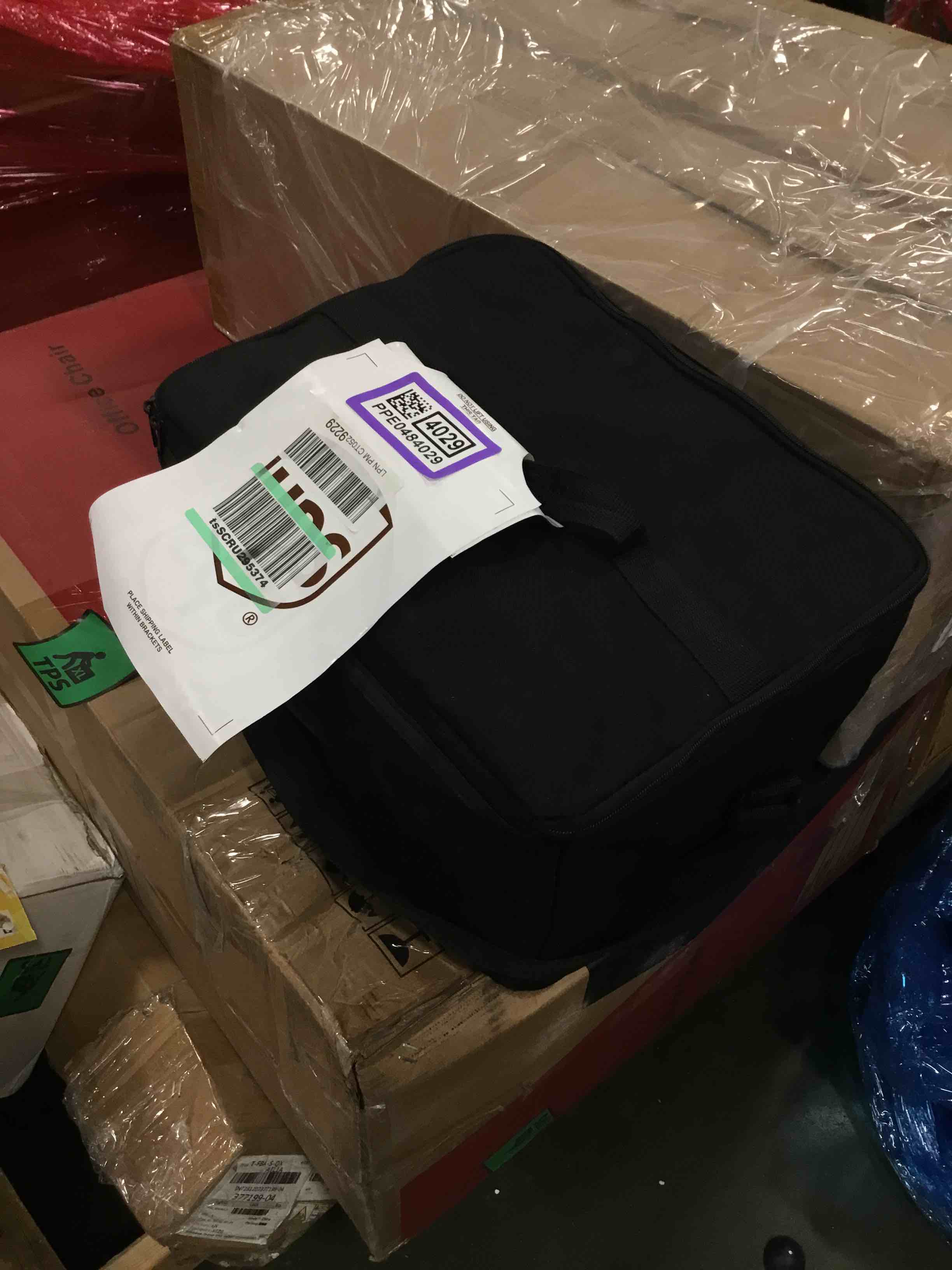https://s3.amazonaws.com/lotting-images-prod/bidfta/PPE0484029_1730922519258.jpeg