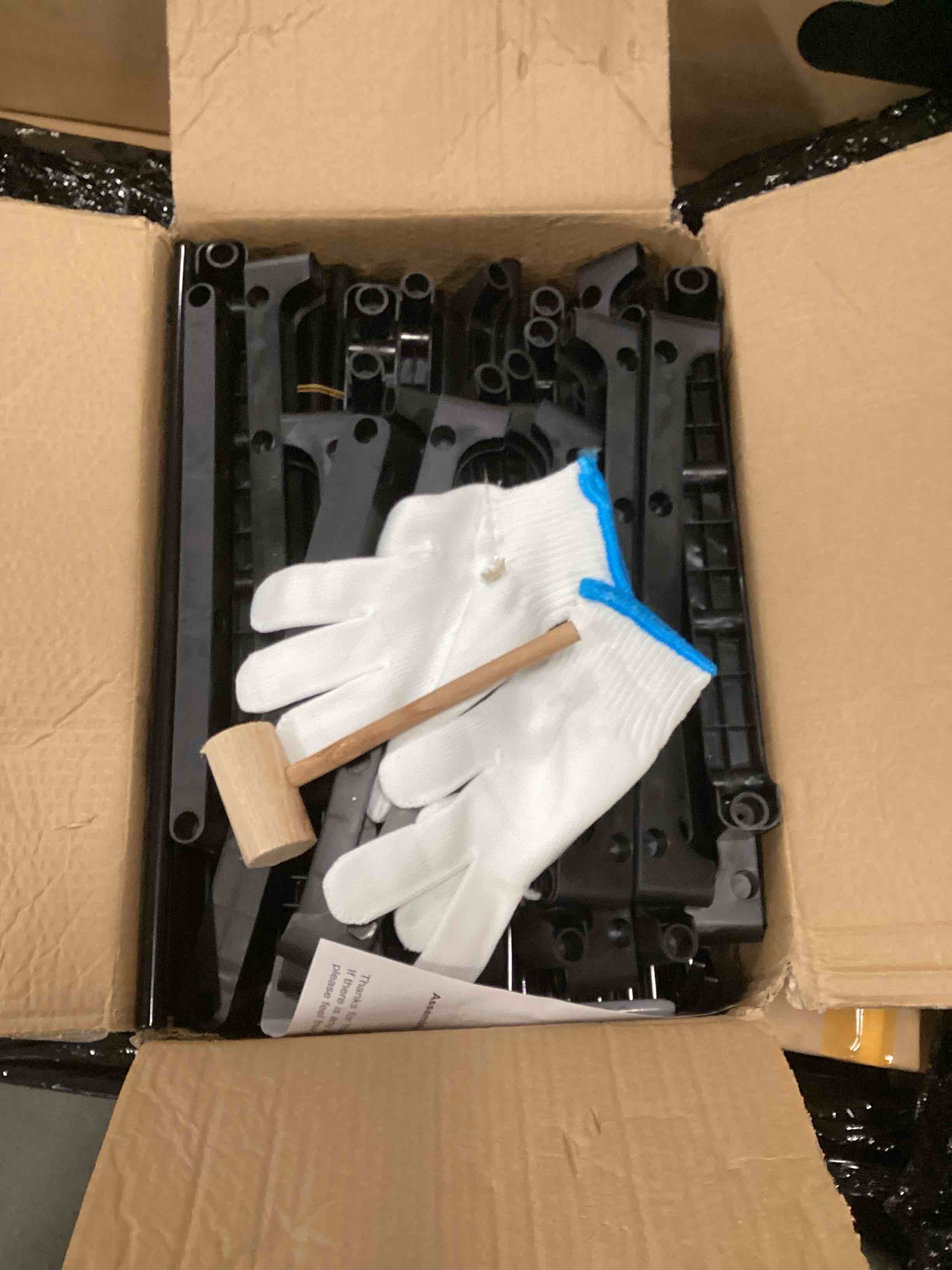 https://s3.amazonaws.com/lotting-images-prod/bidfta/PPE0484372_1730487940634.jpeg