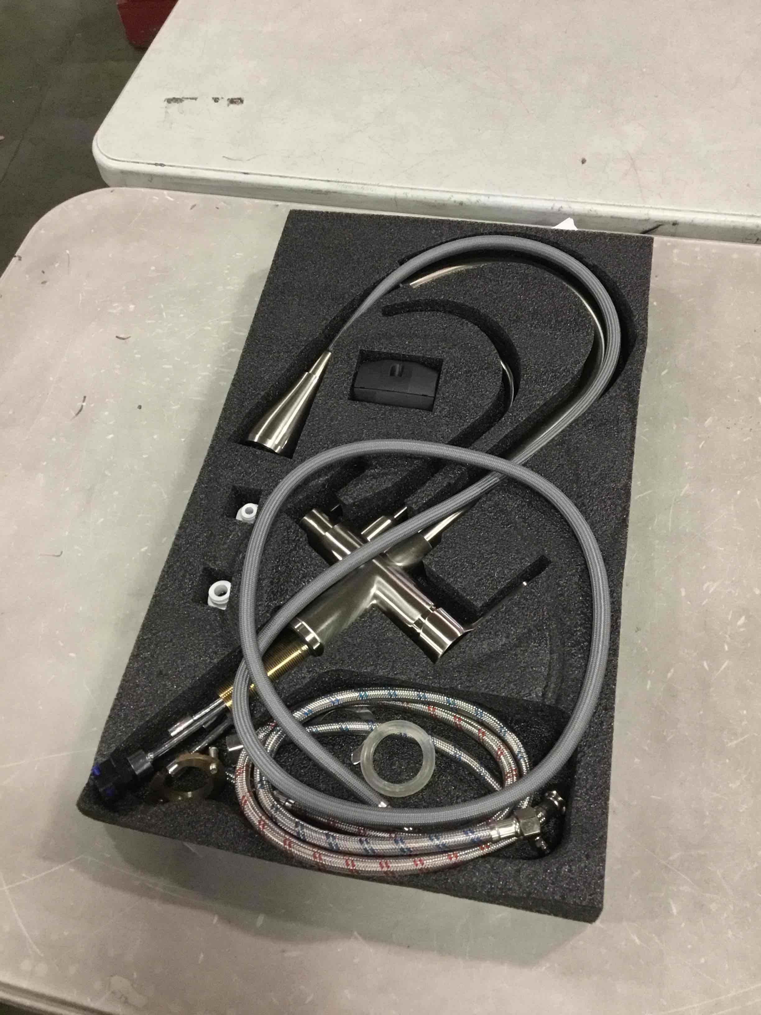 https://s3.amazonaws.com/lotting-images-prod/bidfta/PPE0485096_1729862639521.jpeg