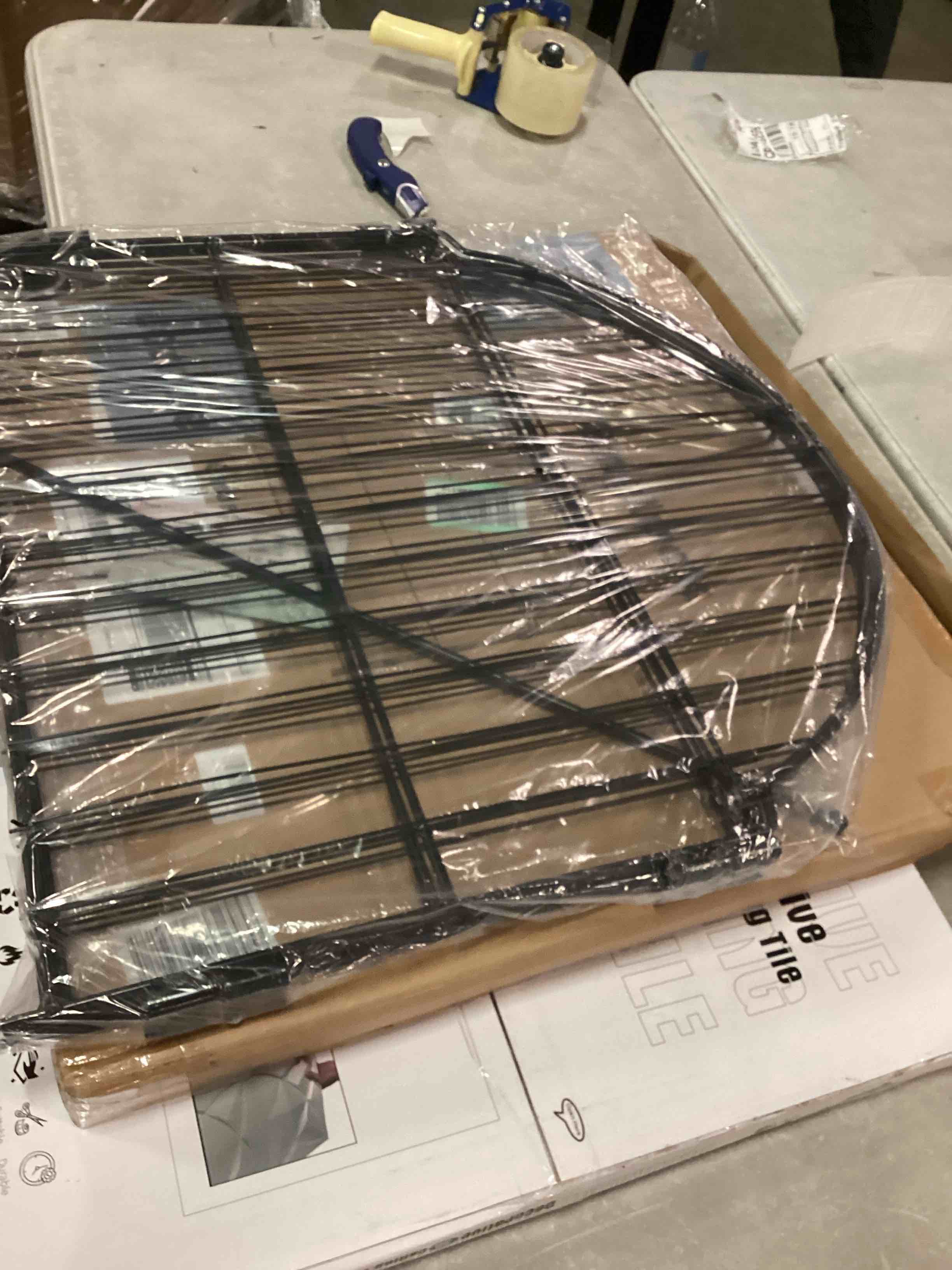 https://s3.amazonaws.com/lotting-images-prod/bidfta/PPE0485505_1729625841908.jpeg