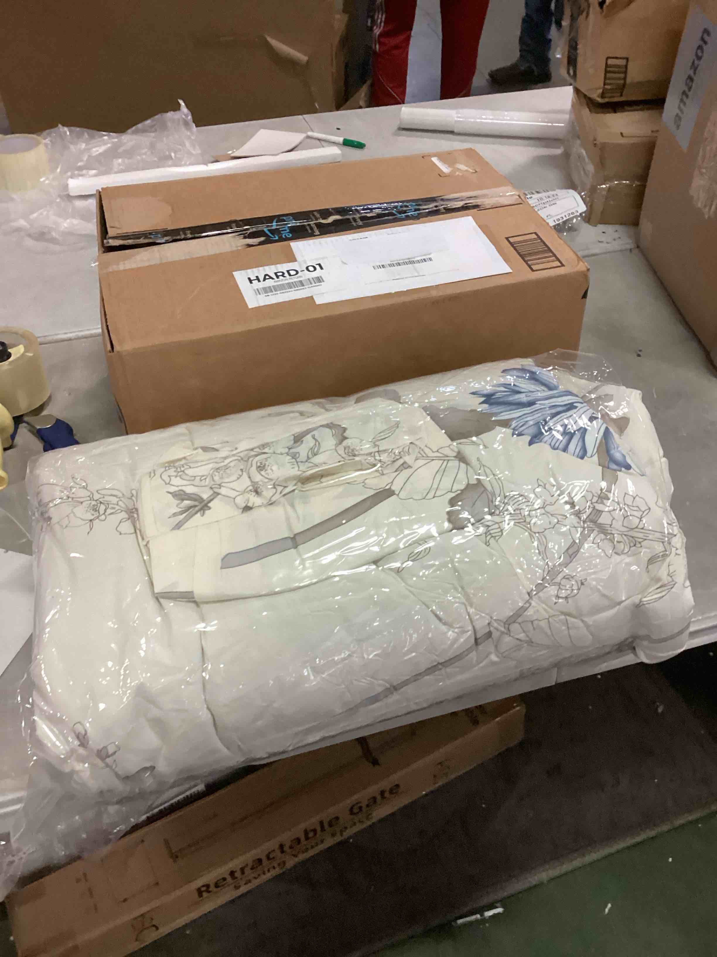 https://s3.amazonaws.com/lotting-images-prod/bidfta/PPE0485513_1729623974346.jpeg