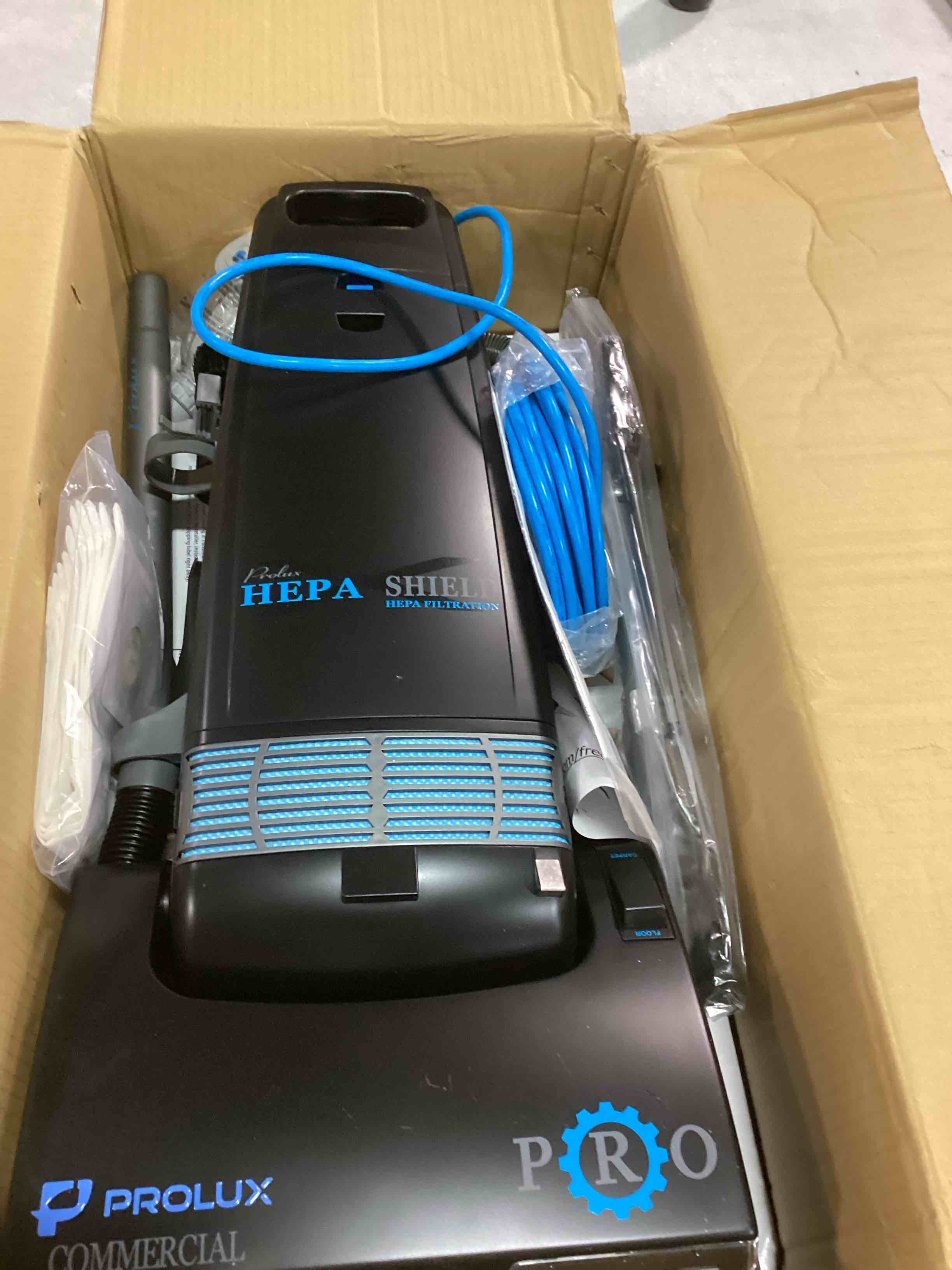https://s3.amazonaws.com/lotting-images-prod/bidfta/PPE0485591_1729602518226.jpeg