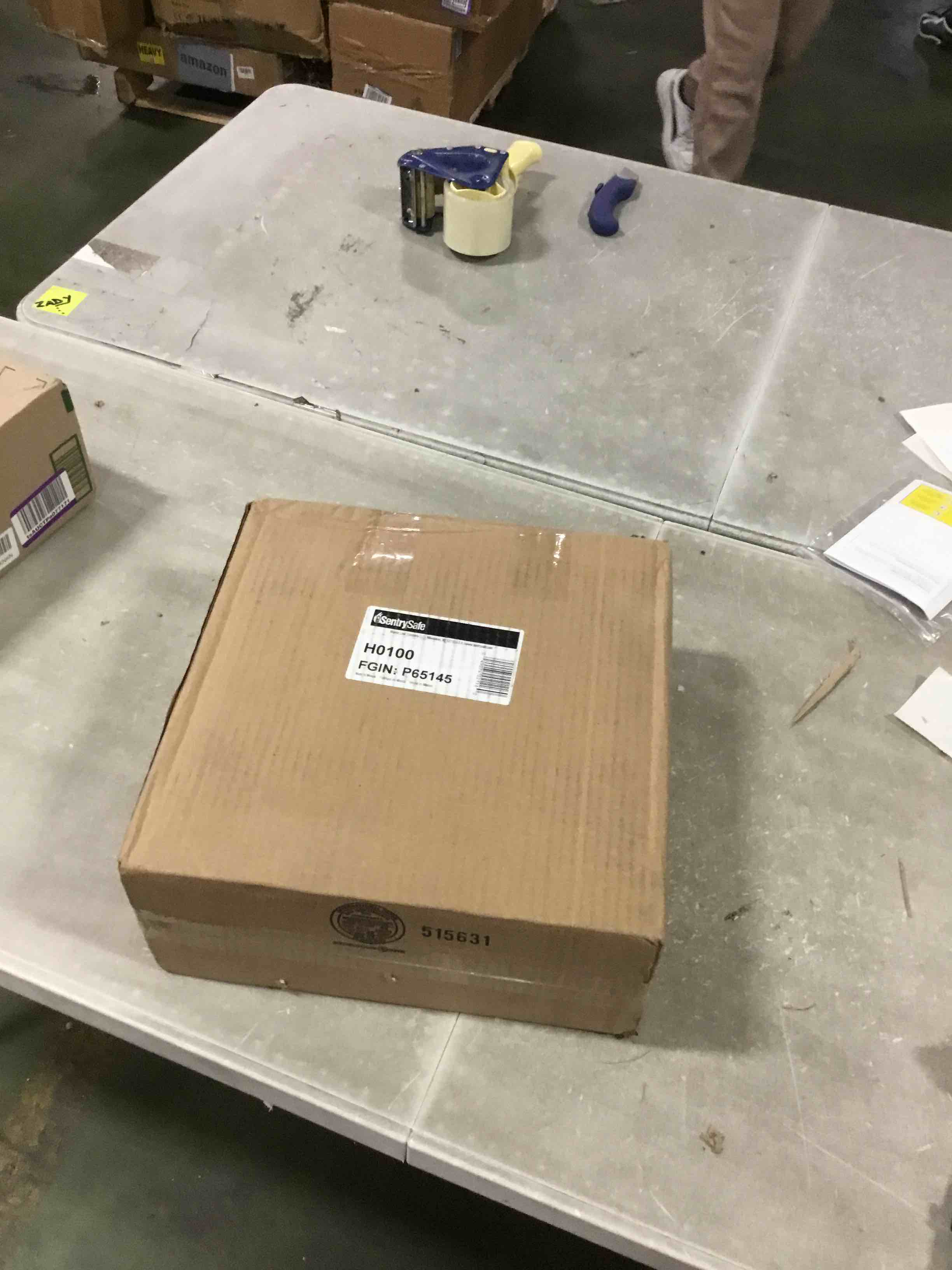 https://s3.amazonaws.com/lotting-images-prod/bidfta/PPE0486864_1730904705255.jpeg
