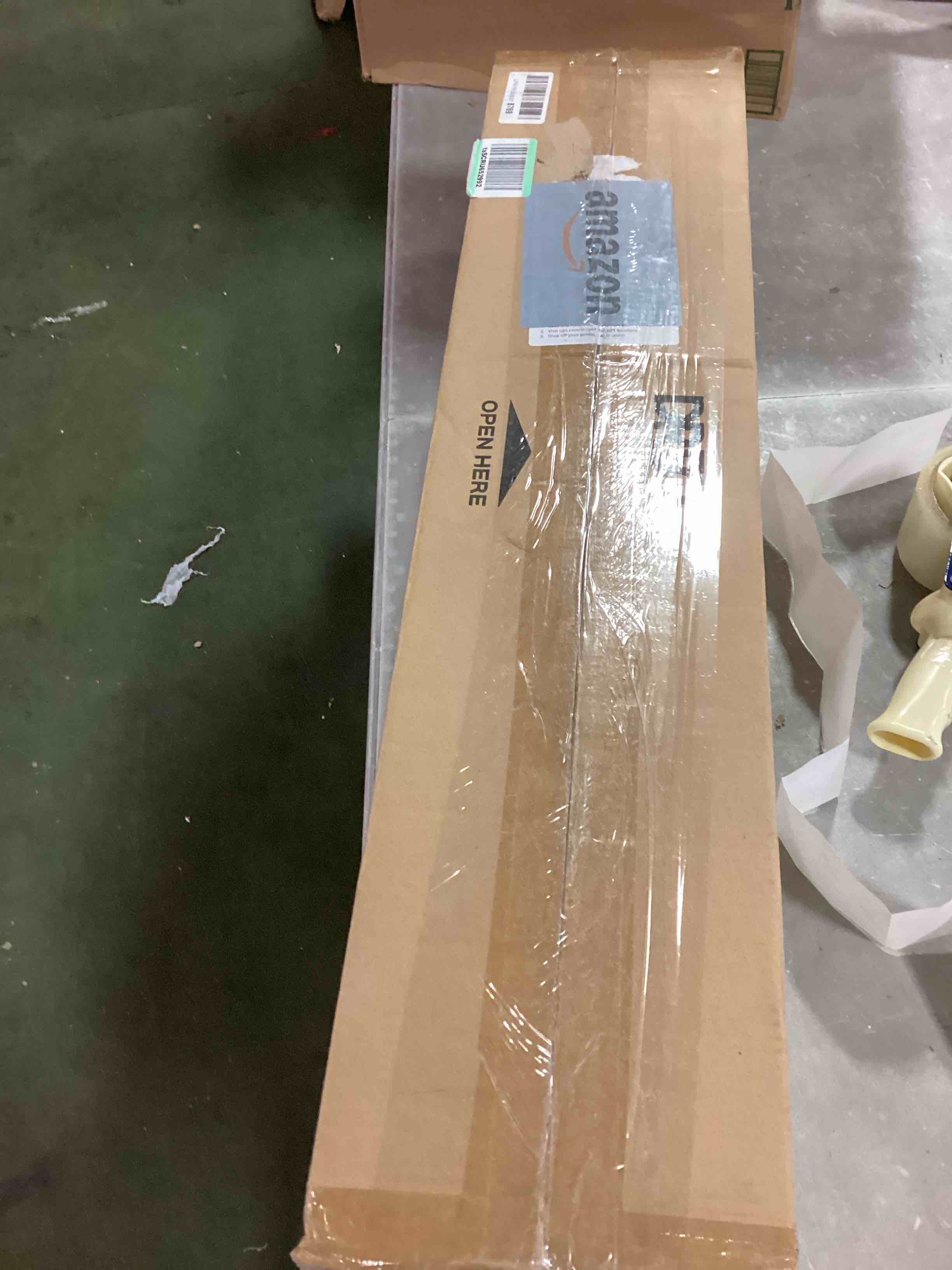 https://s3.amazonaws.com/lotting-images-prod/bidfta/PPE0487257_1730490797466.jpeg