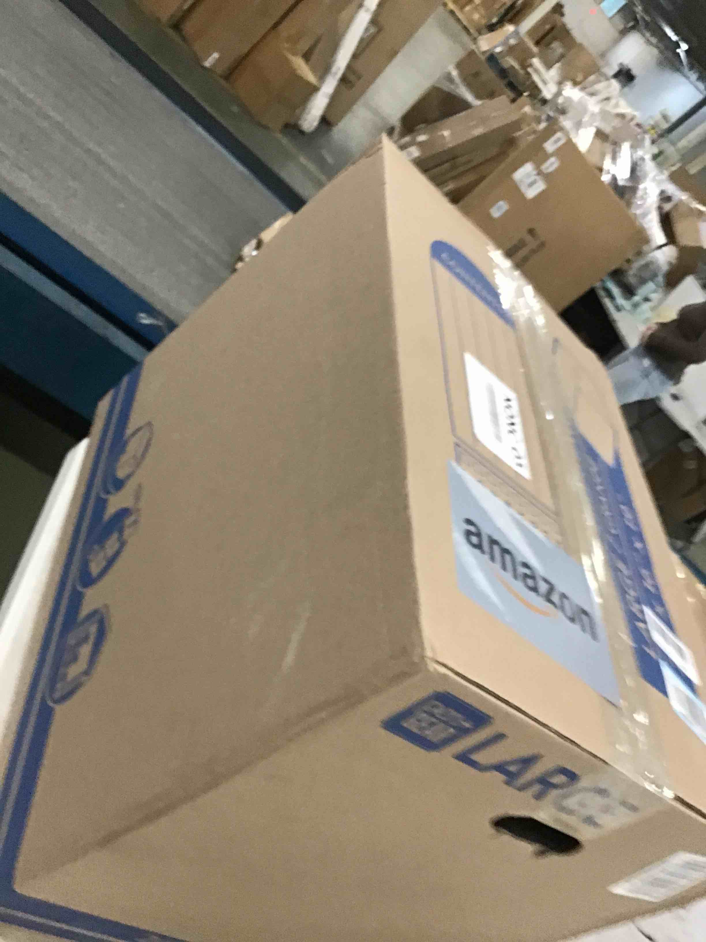 https://s3.amazonaws.com/lotting-images-prod/bidfta/PPE0489004_1729771888158.jpeg