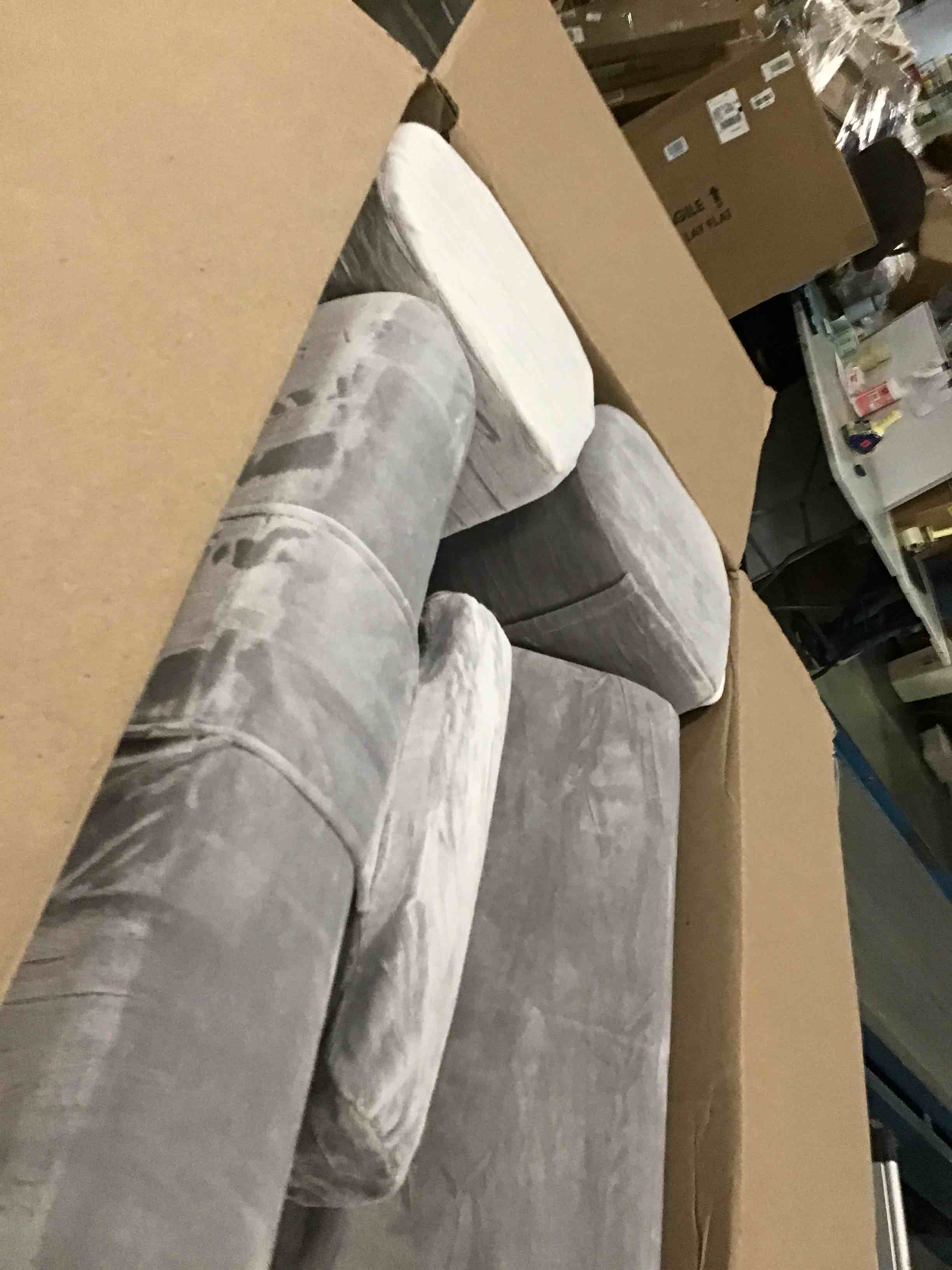 https://s3.amazonaws.com/lotting-images-prod/bidfta/PPE0489004_1729771899905.jpeg
