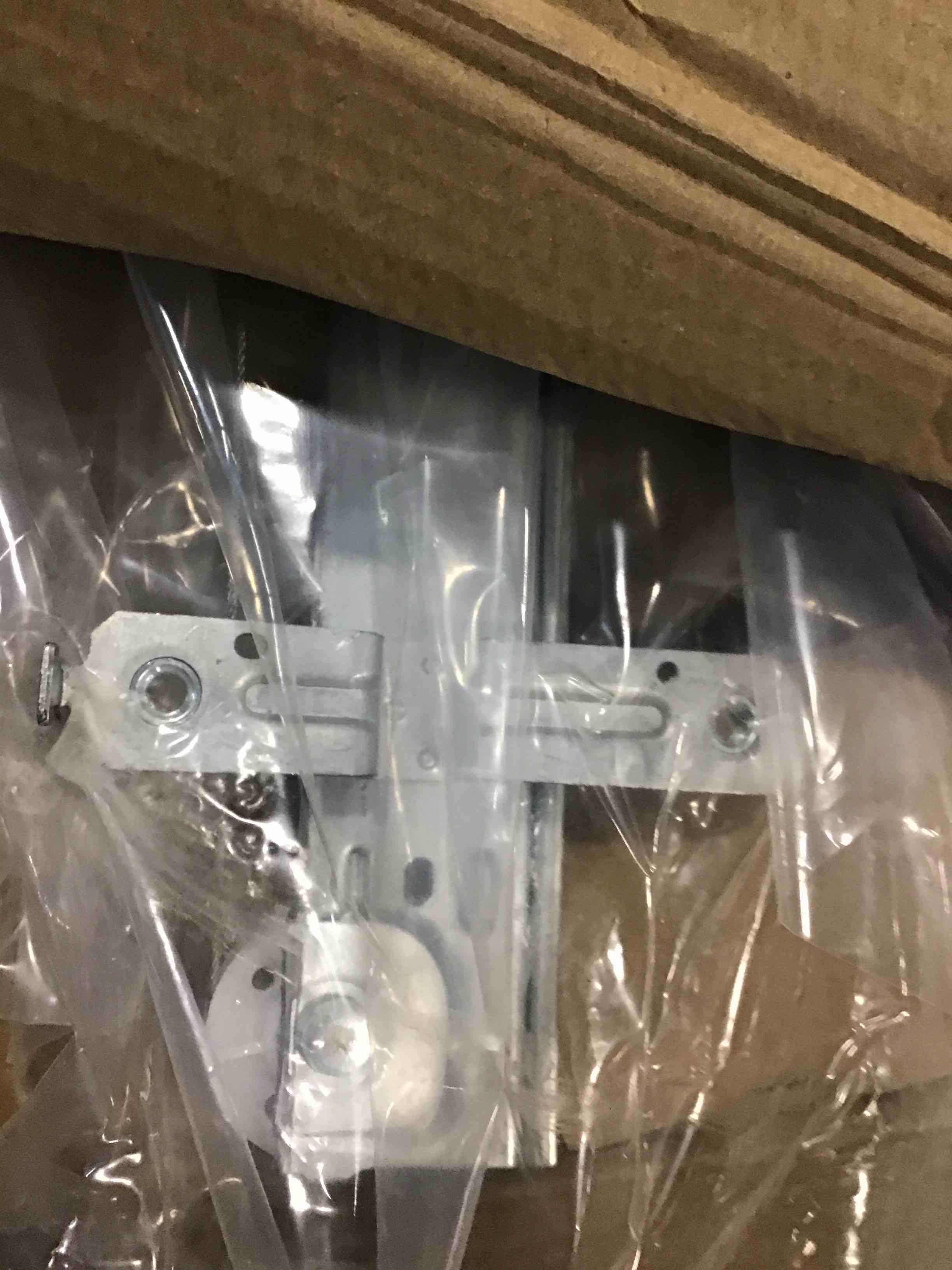 https://s3.amazonaws.com/lotting-images-prod/bidfta/PPE0489414_1729687403222.jpeg