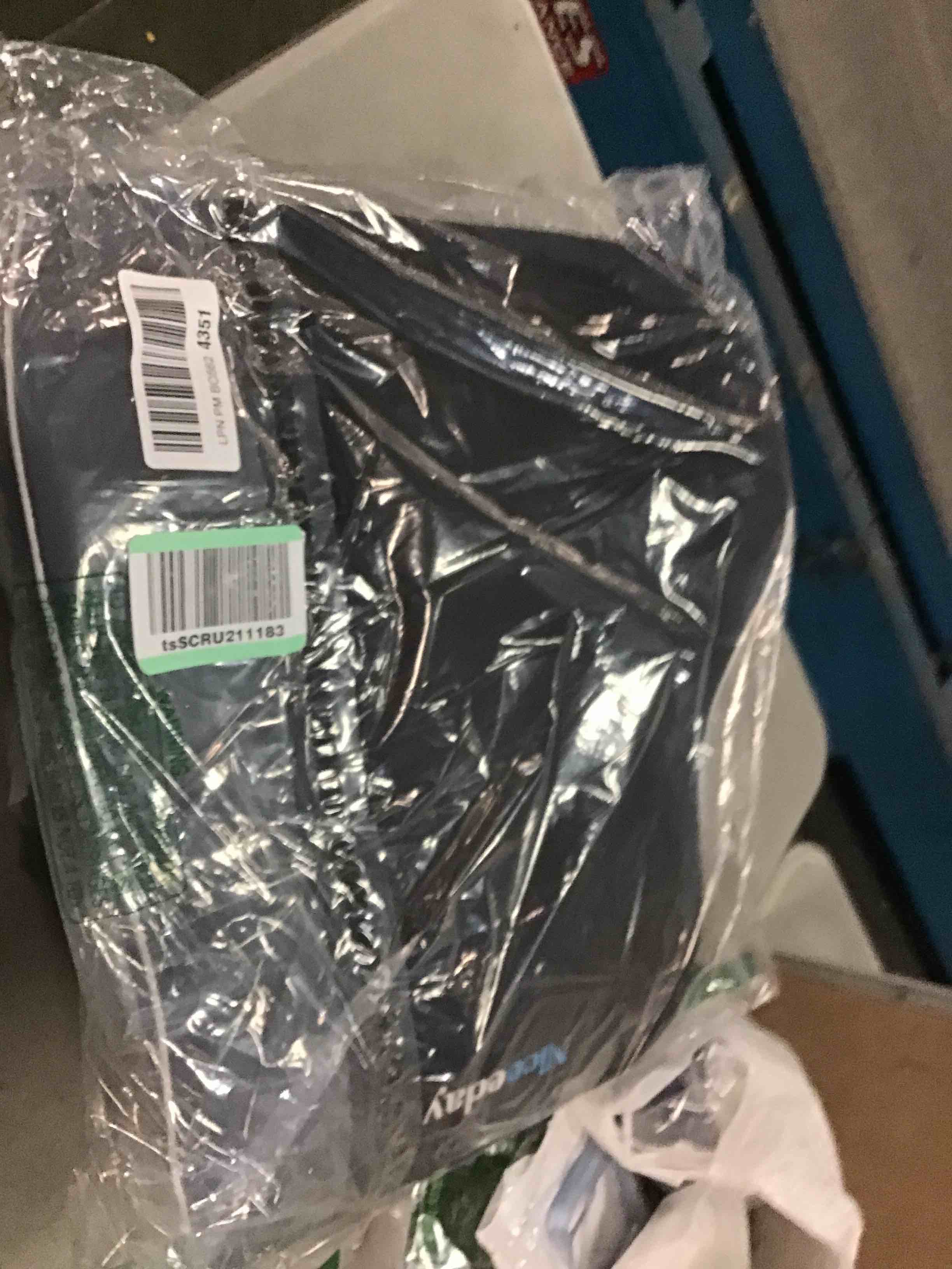https://s3.amazonaws.com/lotting-images-prod/bidfta/PPE0489971_1729596731032.jpeg