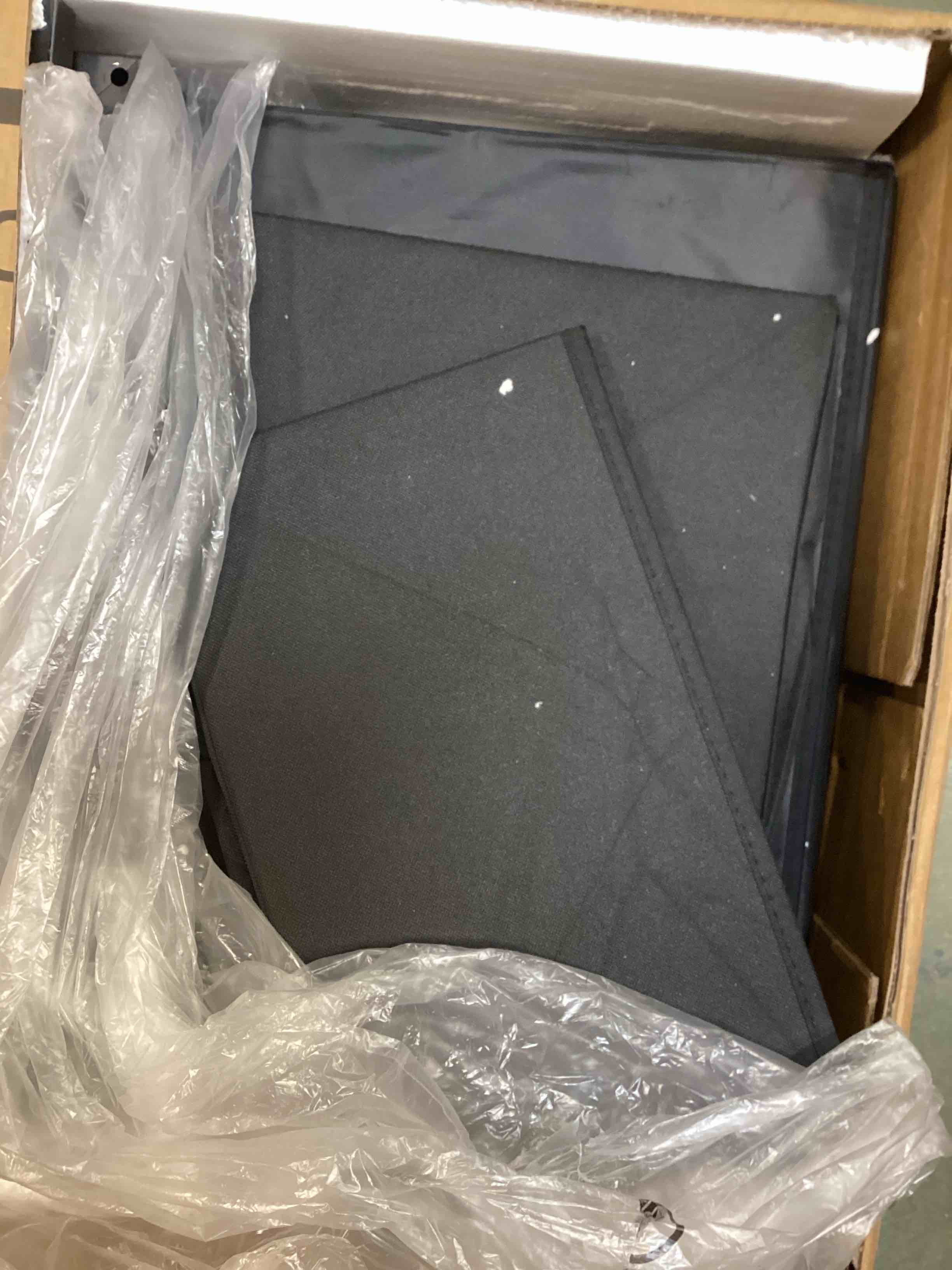 https://s3.amazonaws.com/lotting-images-prod/bidfta/PPE0494530_1730821494133.jpeg