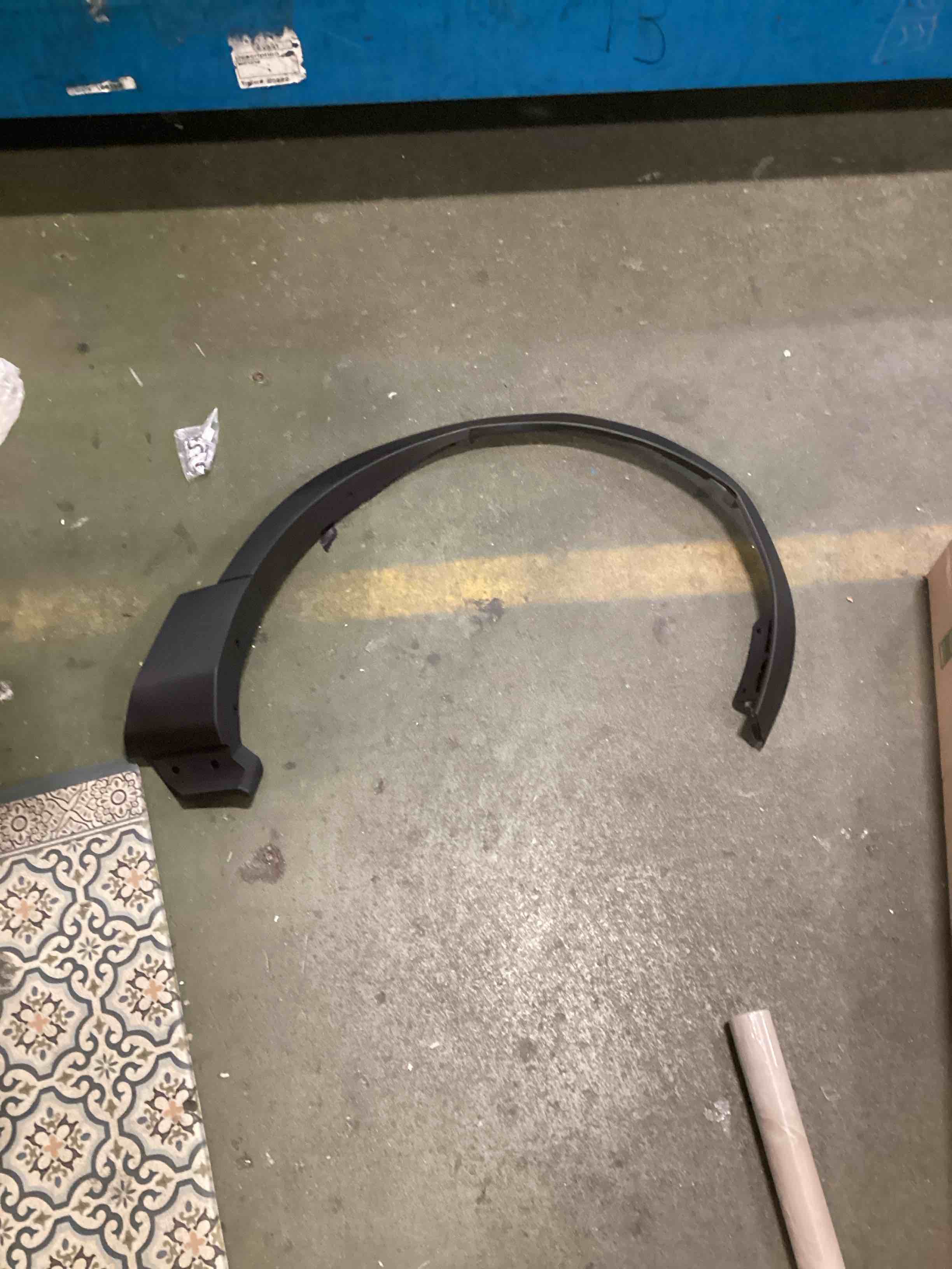 https://s3.amazonaws.com/lotting-images-prod/bidfta/PPE0496136_1732283281629.jpeg