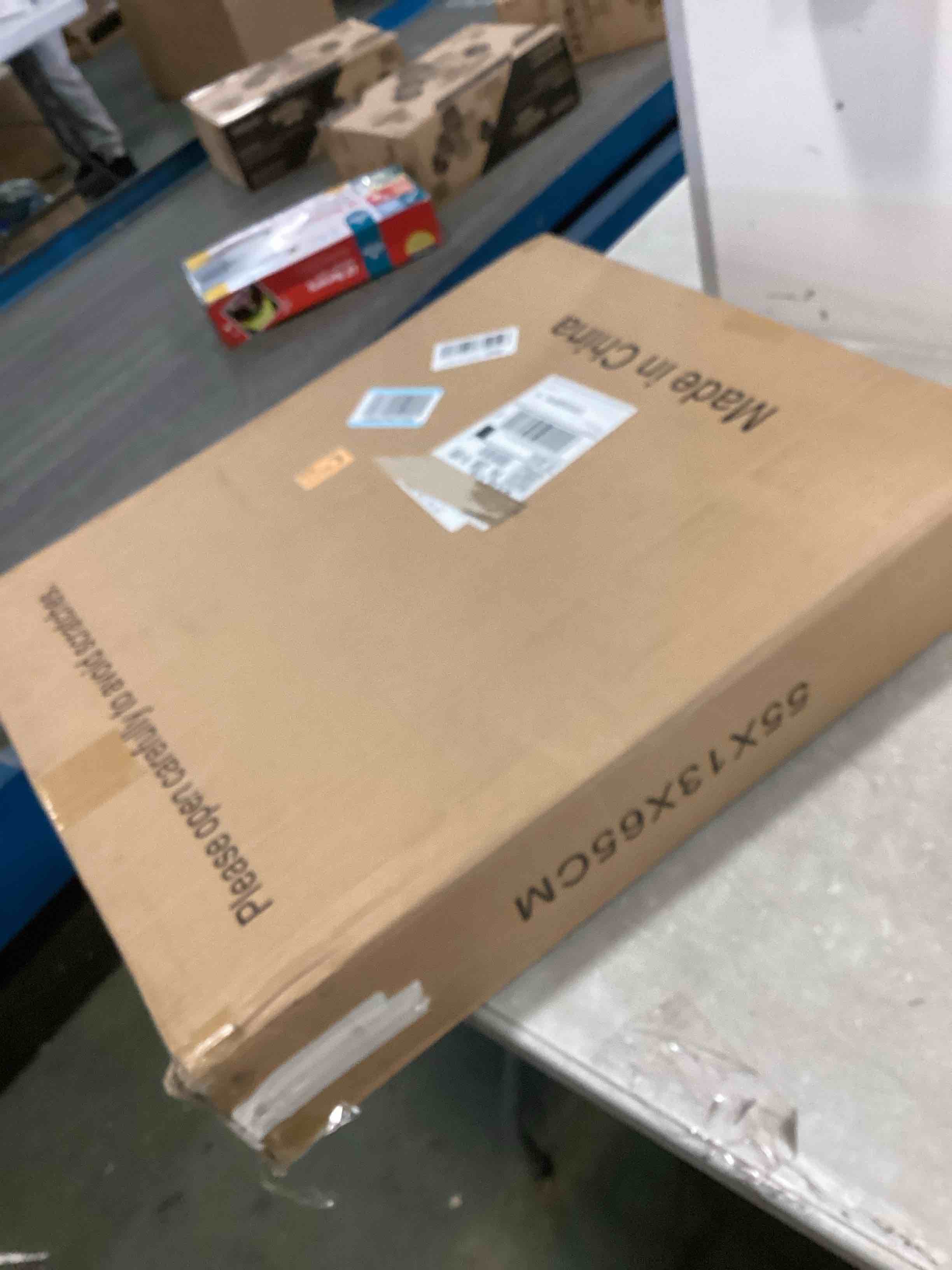 https://s3.amazonaws.com/lotting-images-prod/bidfta/PPE0496411_1732206745427.jpeg
