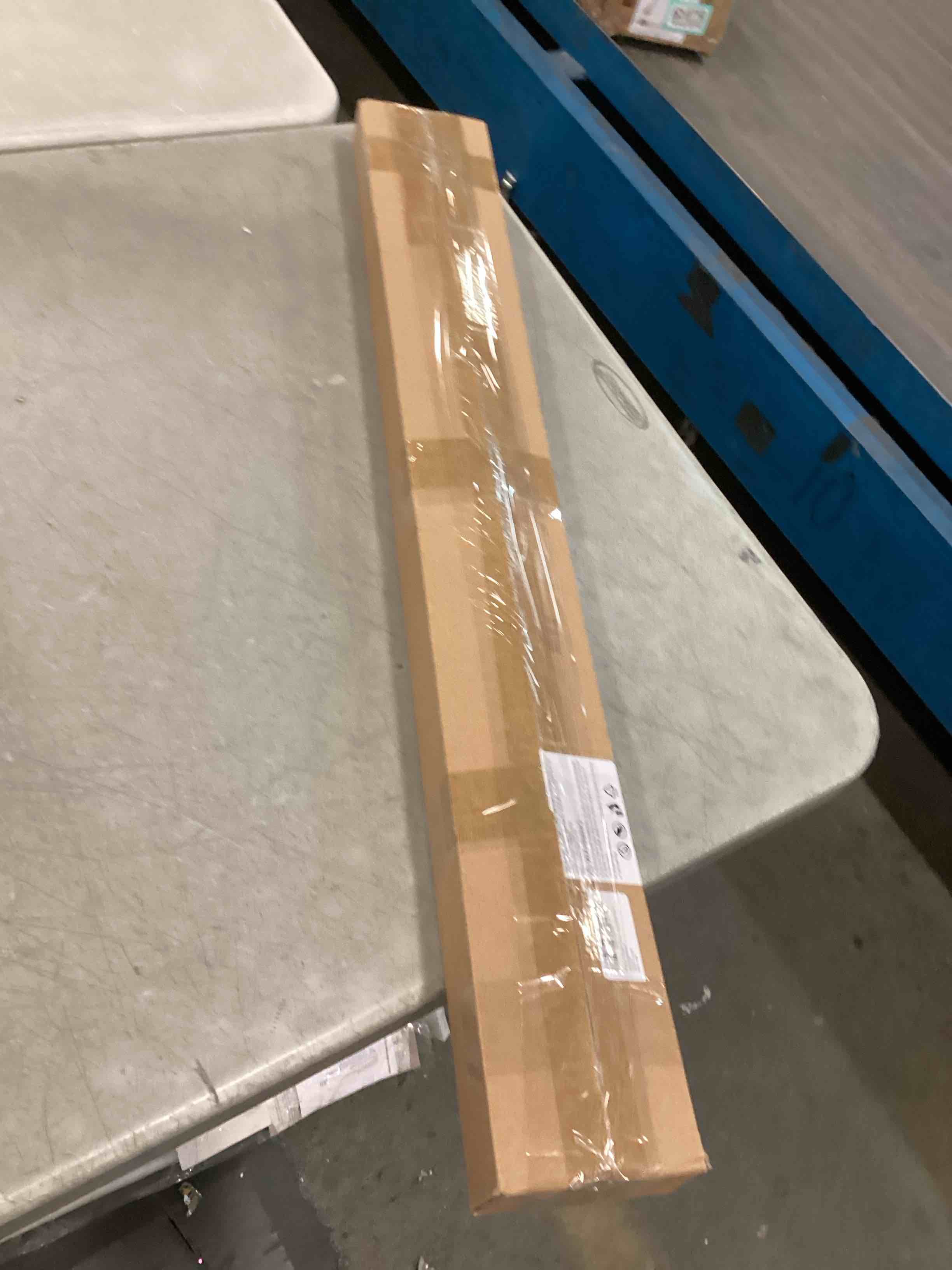 https://s3.amazonaws.com/lotting-images-prod/bidfta/PPE0497569_1731680571991.jpeg