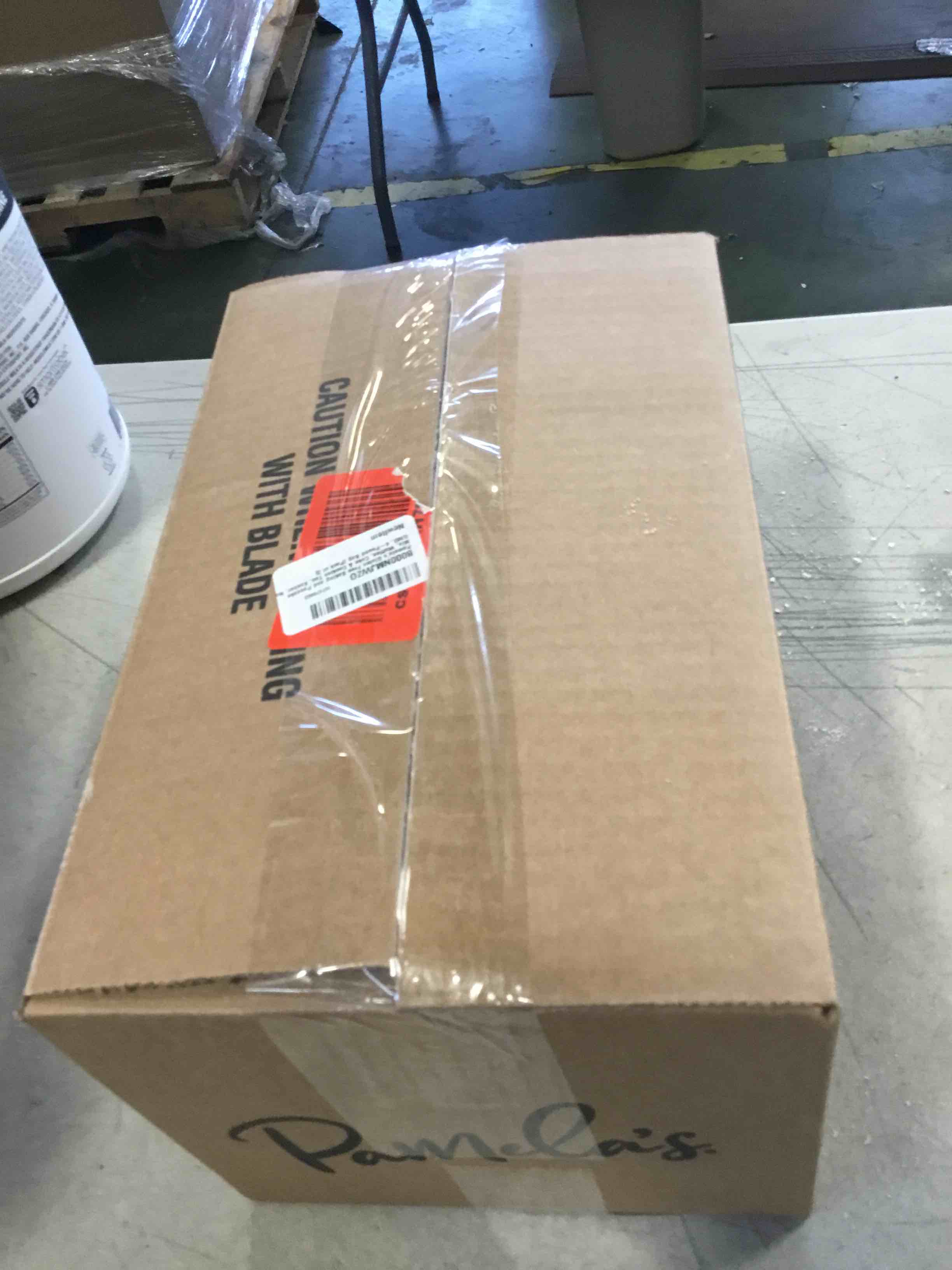 https://s3.amazonaws.com/lotting-images-prod/bidfta/PPE0498459_1730128830568.jpeg