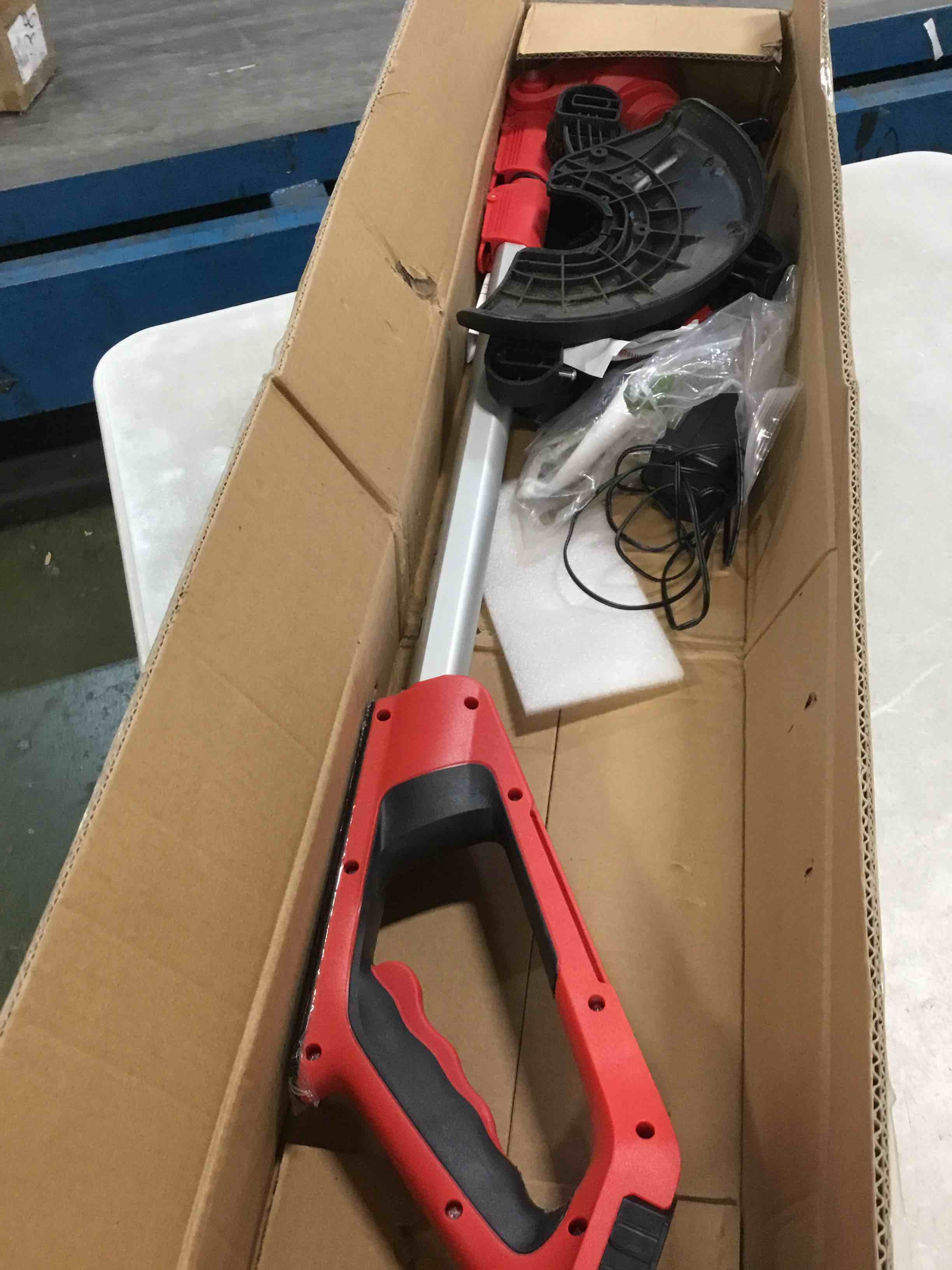 https://s3.amazonaws.com/lotting-images-prod/bidfta/PPE0500501_1730413286763.jpeg