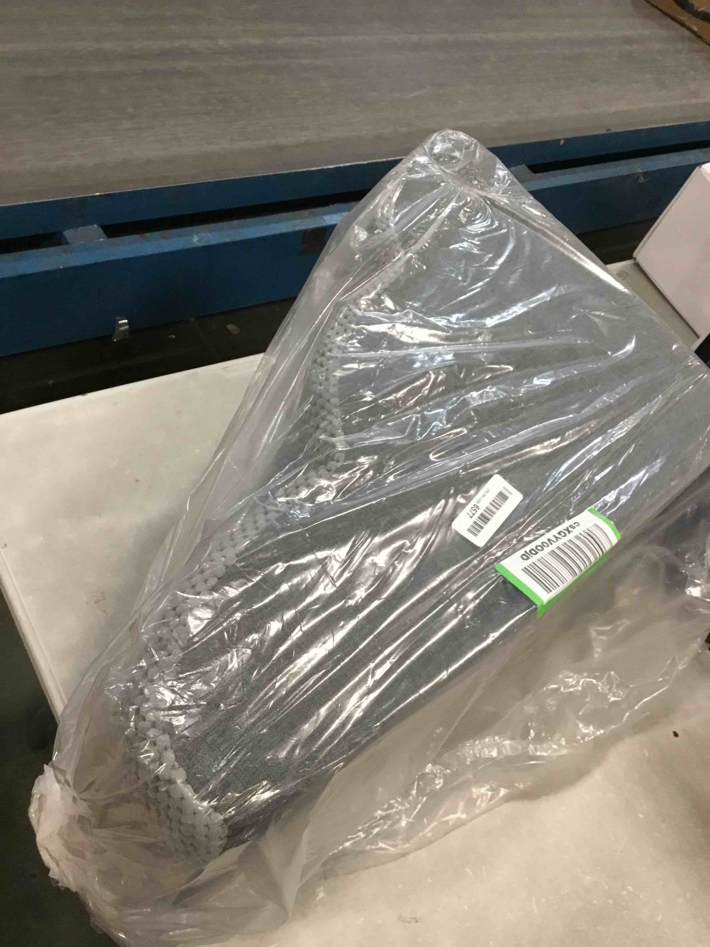https://s3.amazonaws.com/lotting-images-prod/bidfta/PPE0500968_1730161411148.jpeg