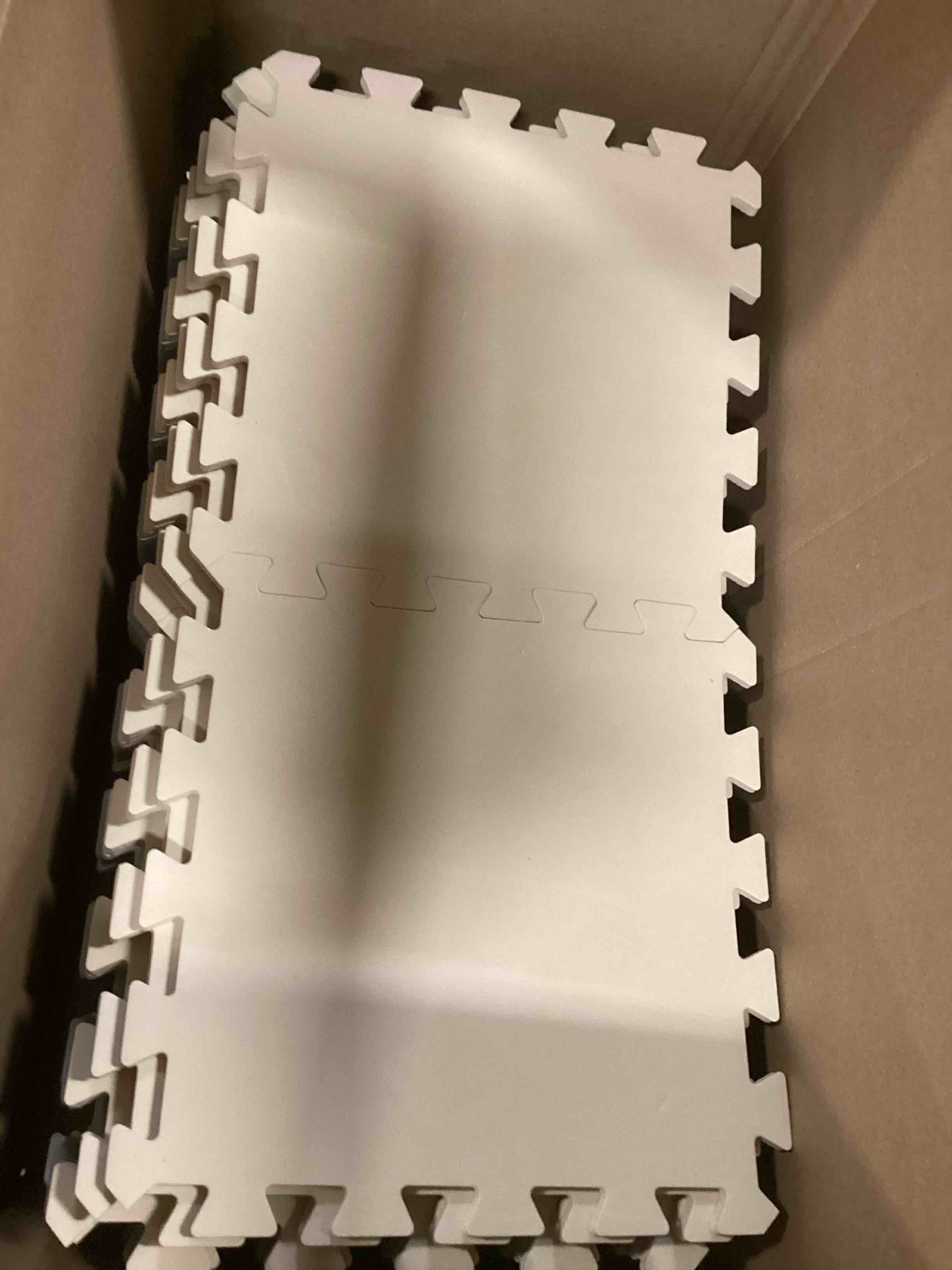 https://s3.amazonaws.com/lotting-images-prod/bidfta/PPE0501135_1729914265404.jpeg