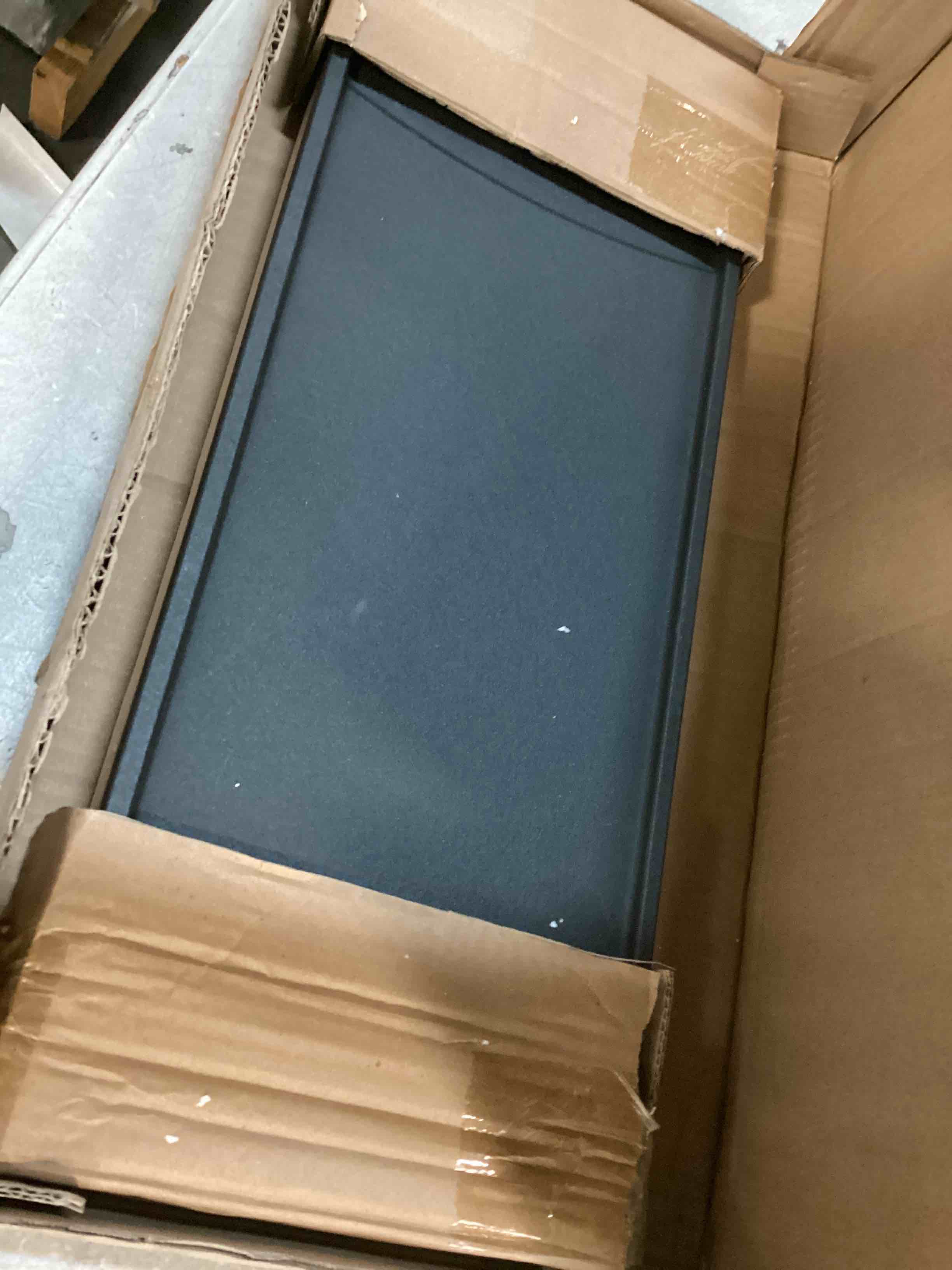 https://s3.amazonaws.com/lotting-images-prod/bidfta/PPE0502090_1728998133931.jpeg