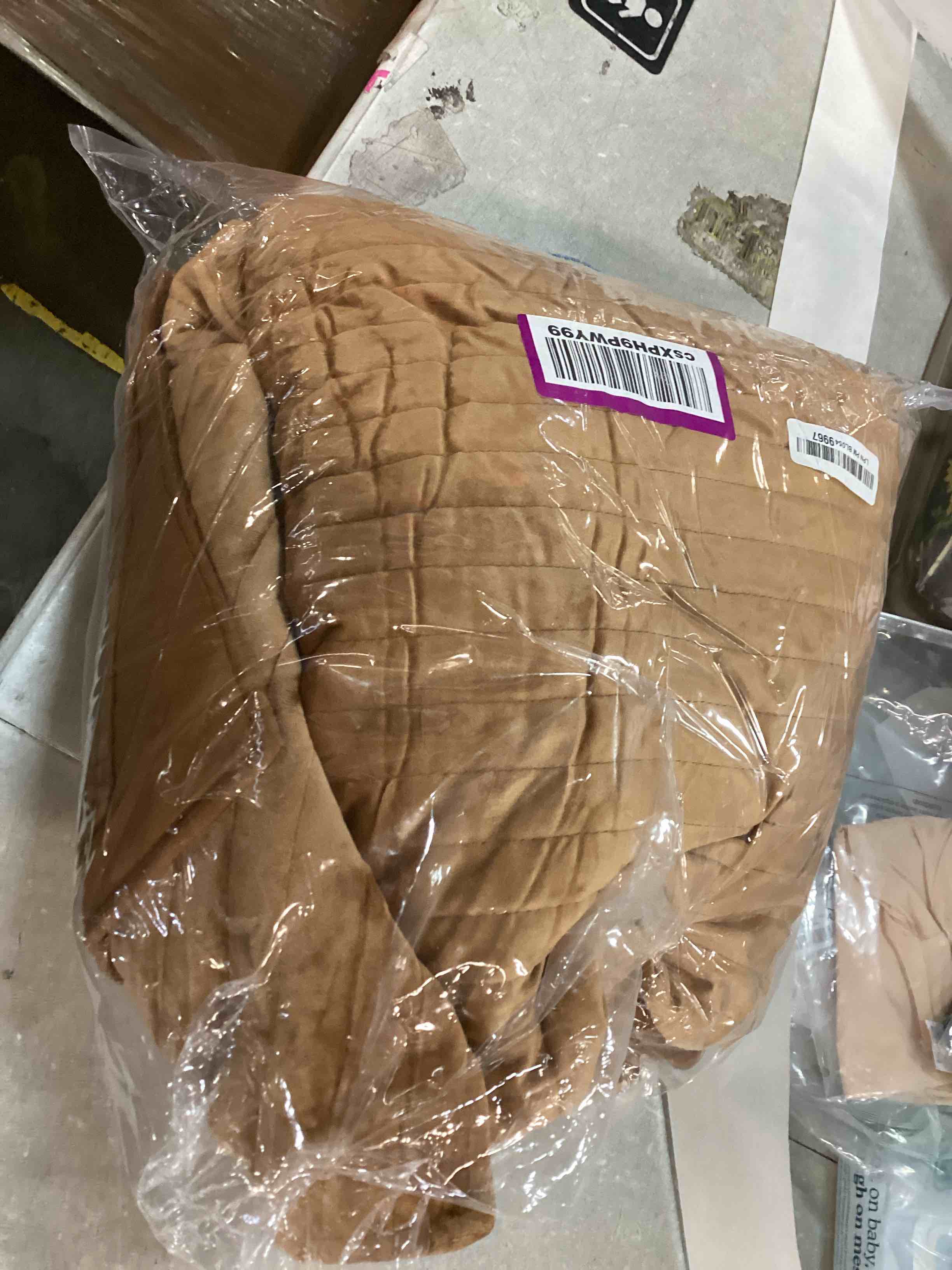 https://s3.amazonaws.com/lotting-images-prod/bidfta/PPE0502154_1729003759406.jpeg