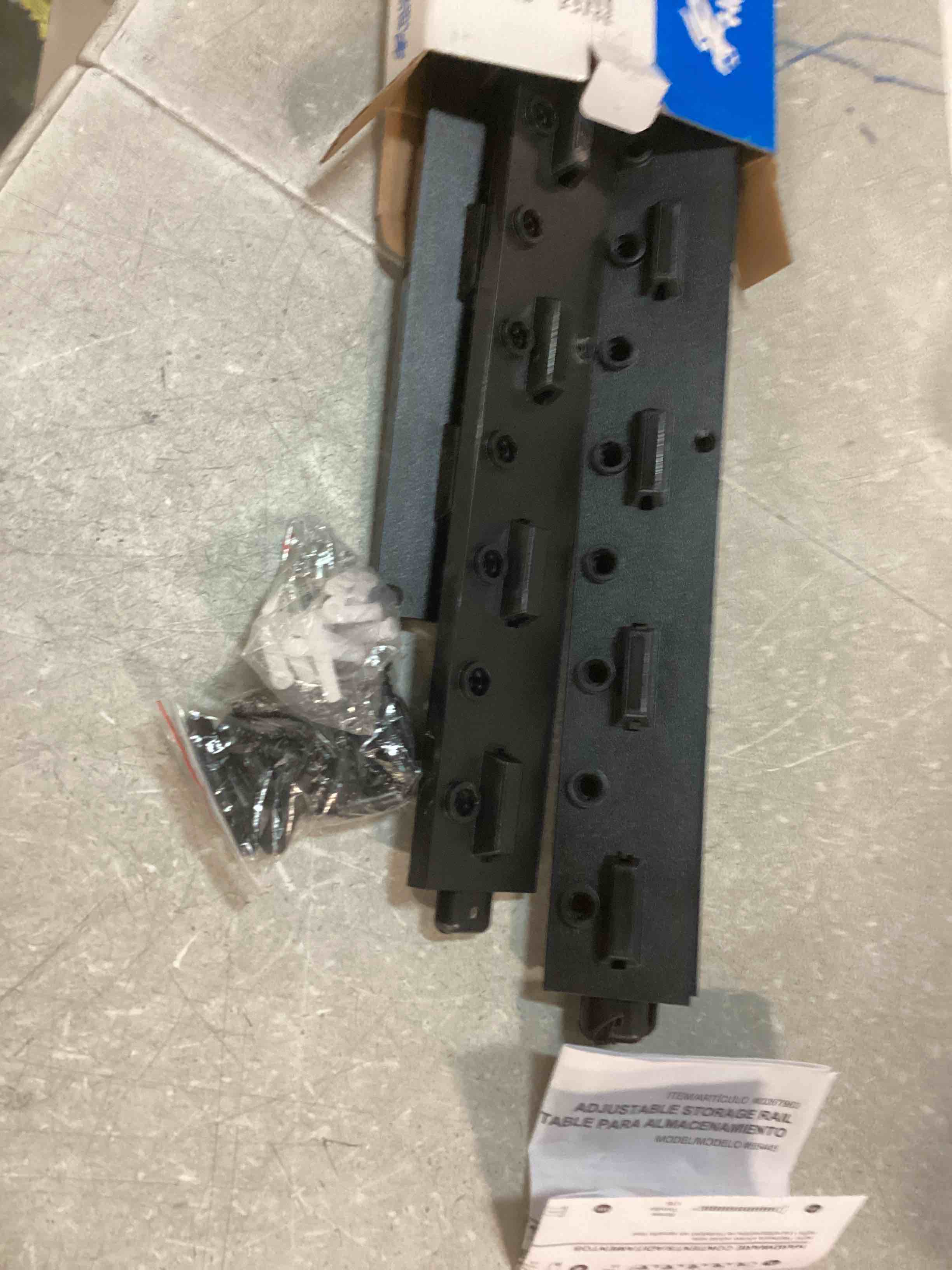 https://s3.amazonaws.com/lotting-images-prod/bidfta/PPE0502214_1729014290478.jpeg