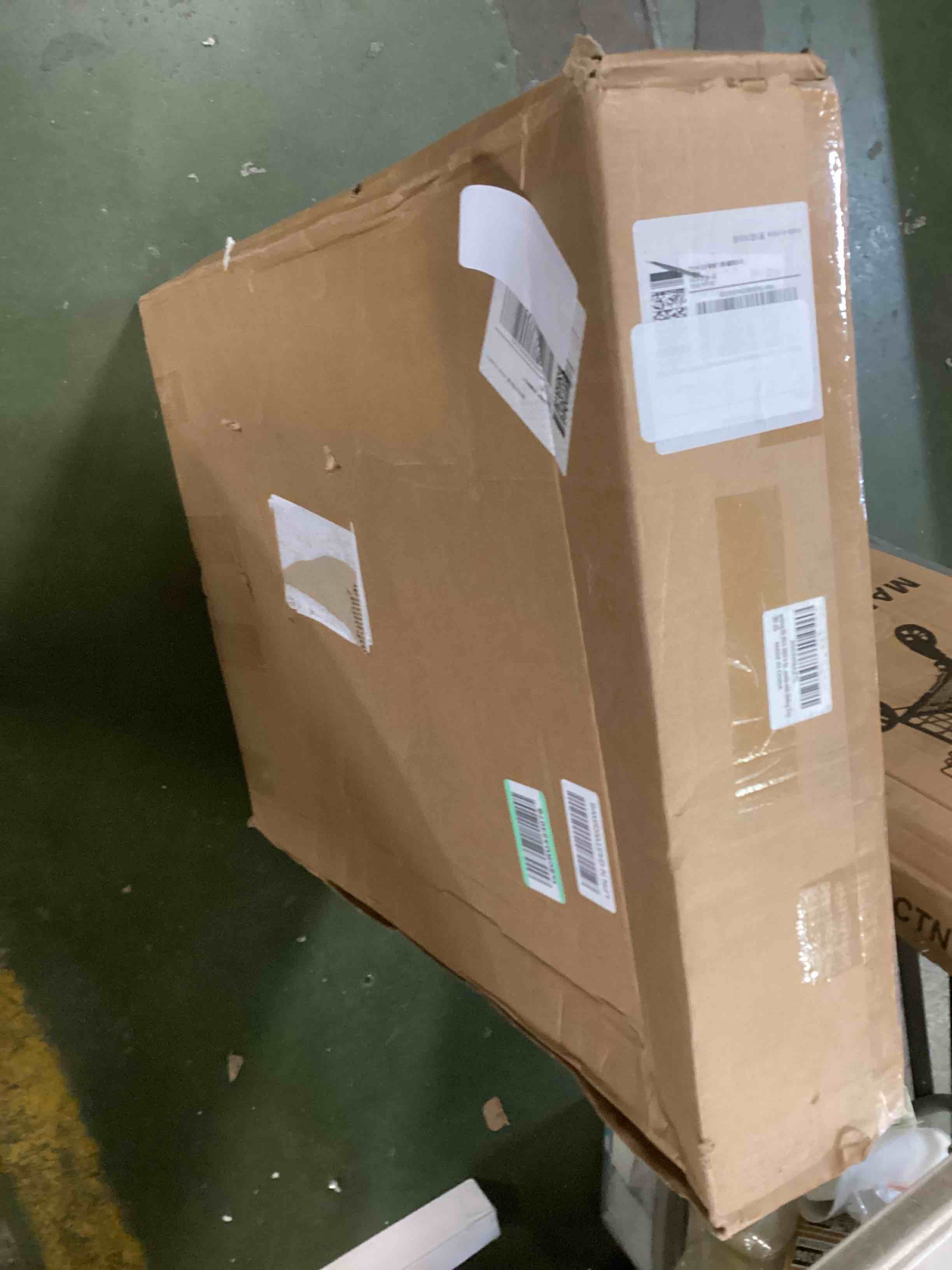 https://s3.amazonaws.com/lotting-images-prod/bidfta/PPE0502815_1729869892589.jpeg