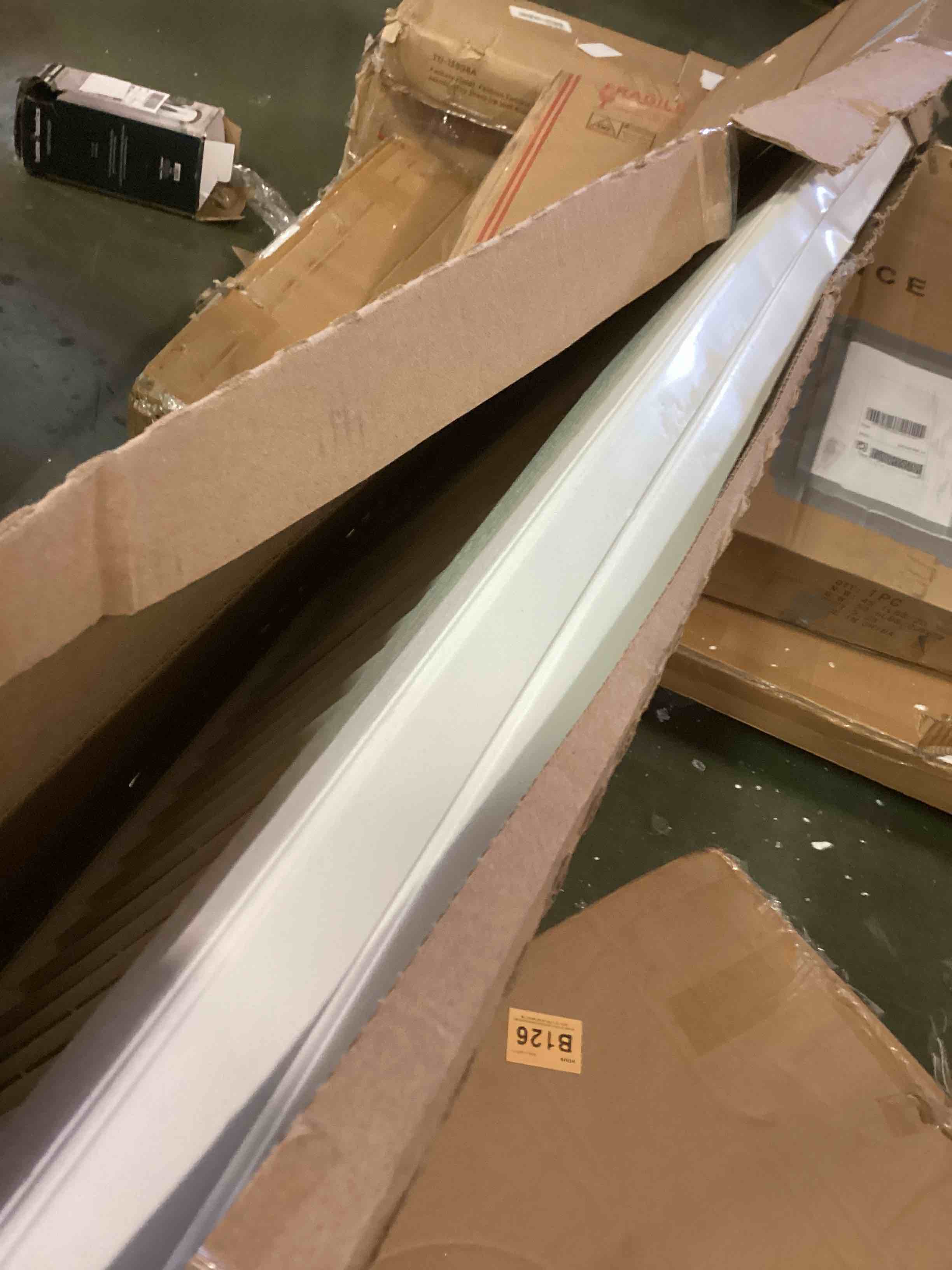 https://s3.amazonaws.com/lotting-images-prod/bidfta/PPE0503011_1730125616997.jpeg