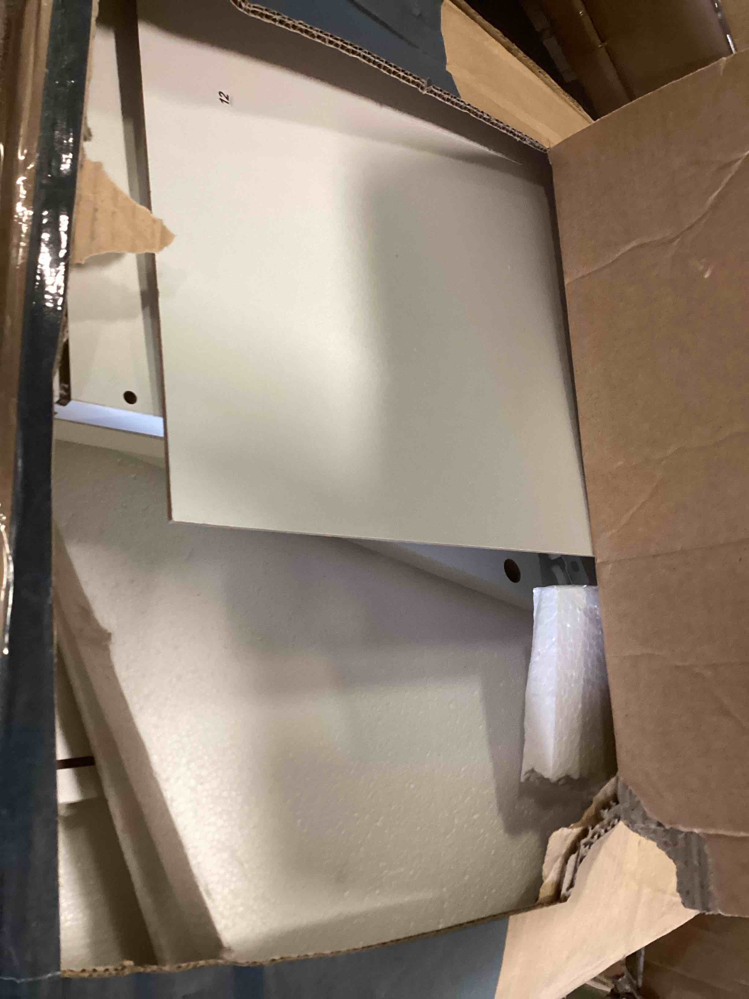 https://s3.amazonaws.com/lotting-images-prod/bidfta/PPE0503032_1730135410440.jpeg