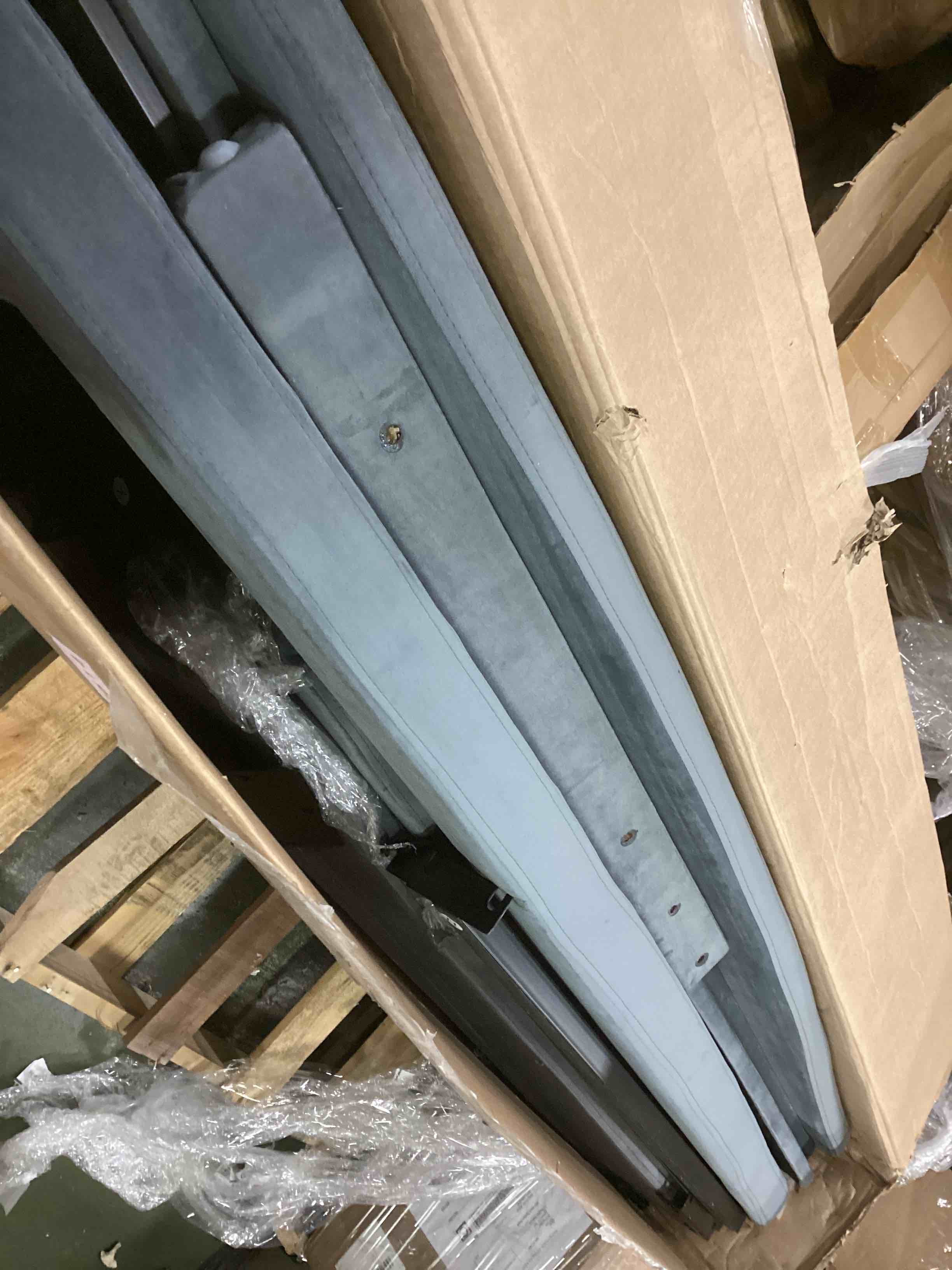 https://s3.amazonaws.com/lotting-images-prod/bidfta/PPE0503079_1730206134555.jpeg