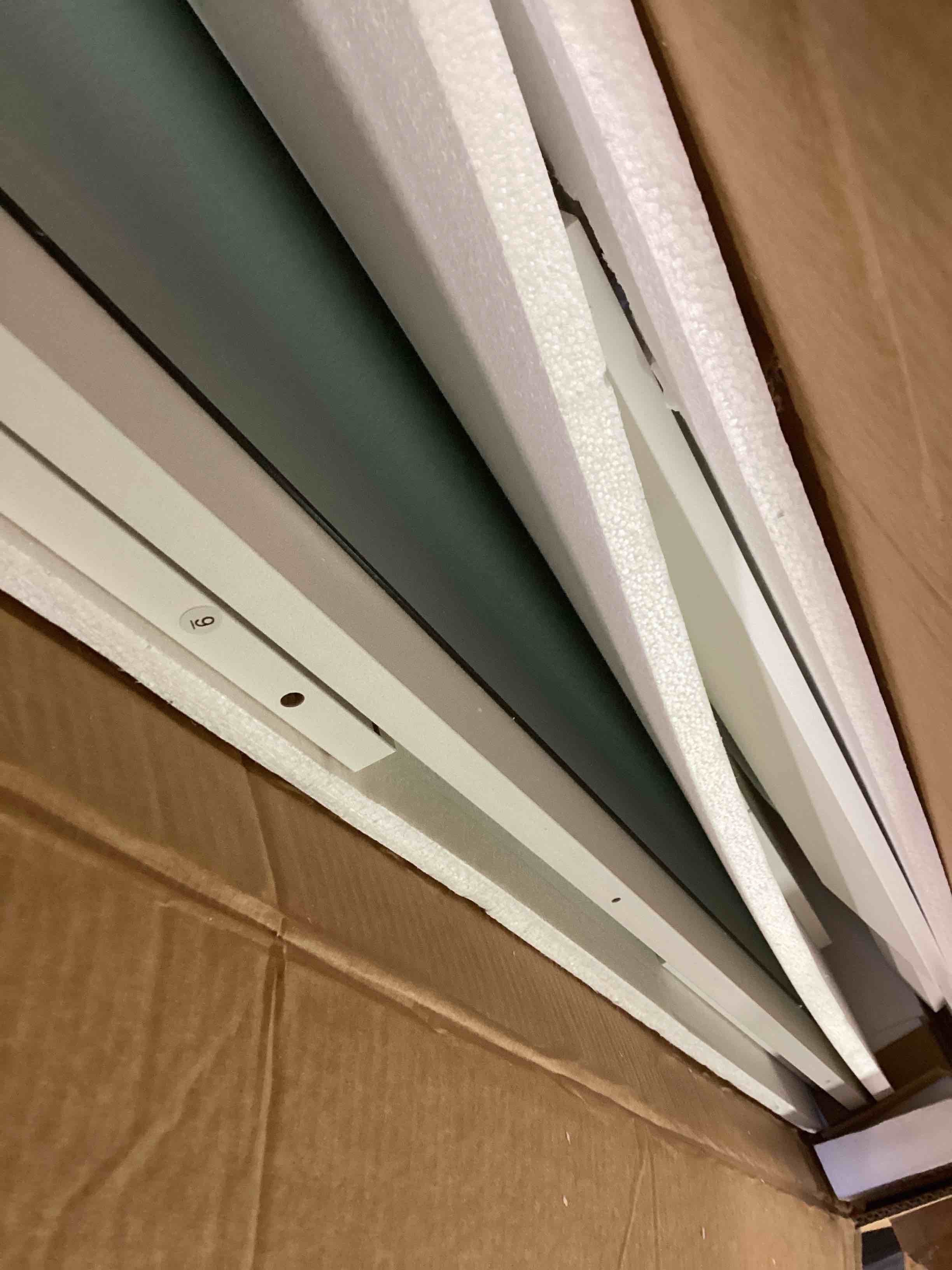 https://s3.amazonaws.com/lotting-images-prod/bidfta/PPE0503167_1730296102215.jpeg