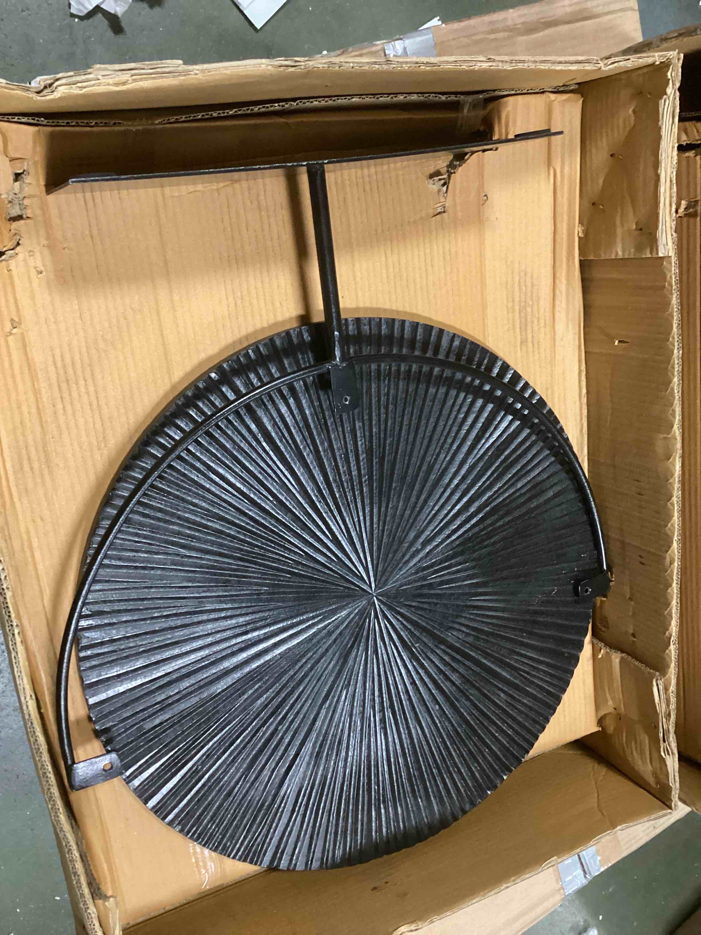https://s3.amazonaws.com/lotting-images-prod/bidfta/PPE0503536_1730903830351.jpeg