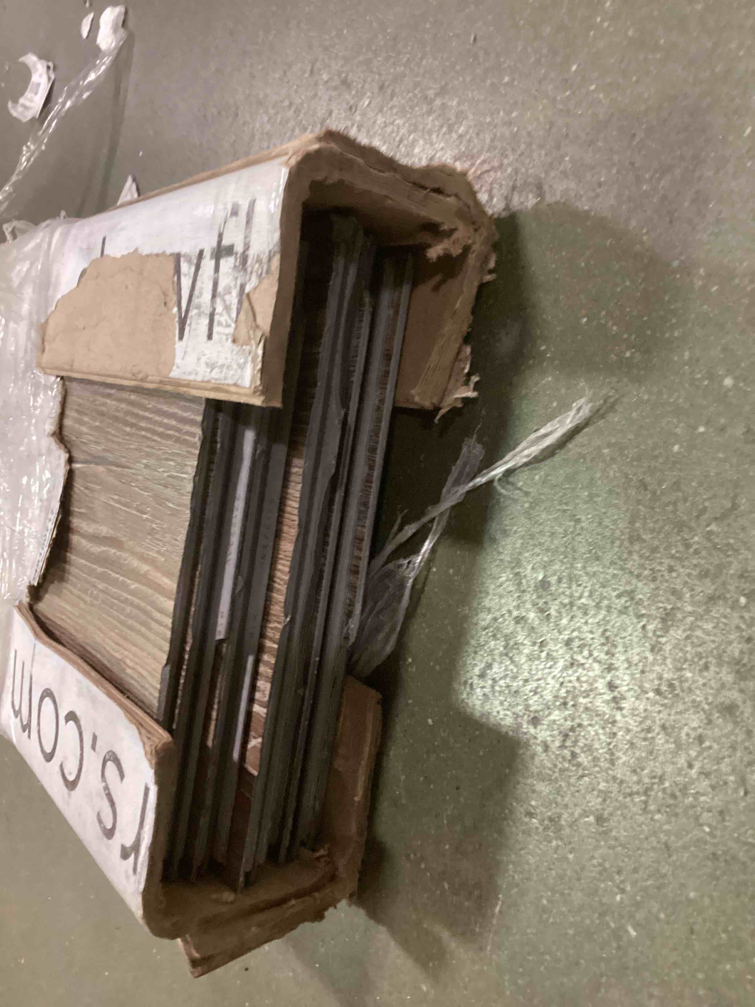 https://s3.amazonaws.com/lotting-images-prod/bidfta/PPE0503595_1730922272853.jpeg