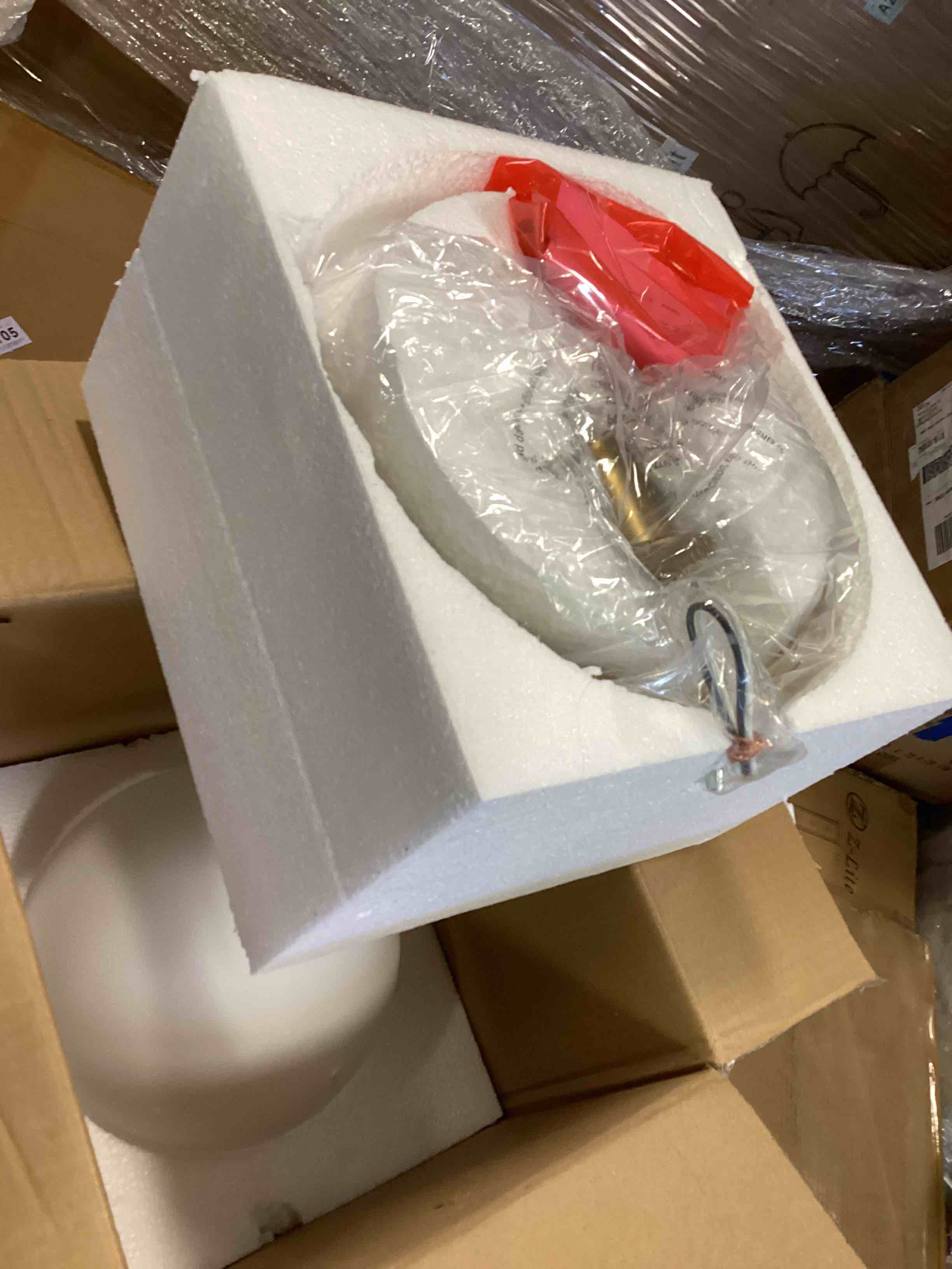 https://s3.amazonaws.com/lotting-images-prod/bidfta/PPE0503832_1731349792045.jpeg