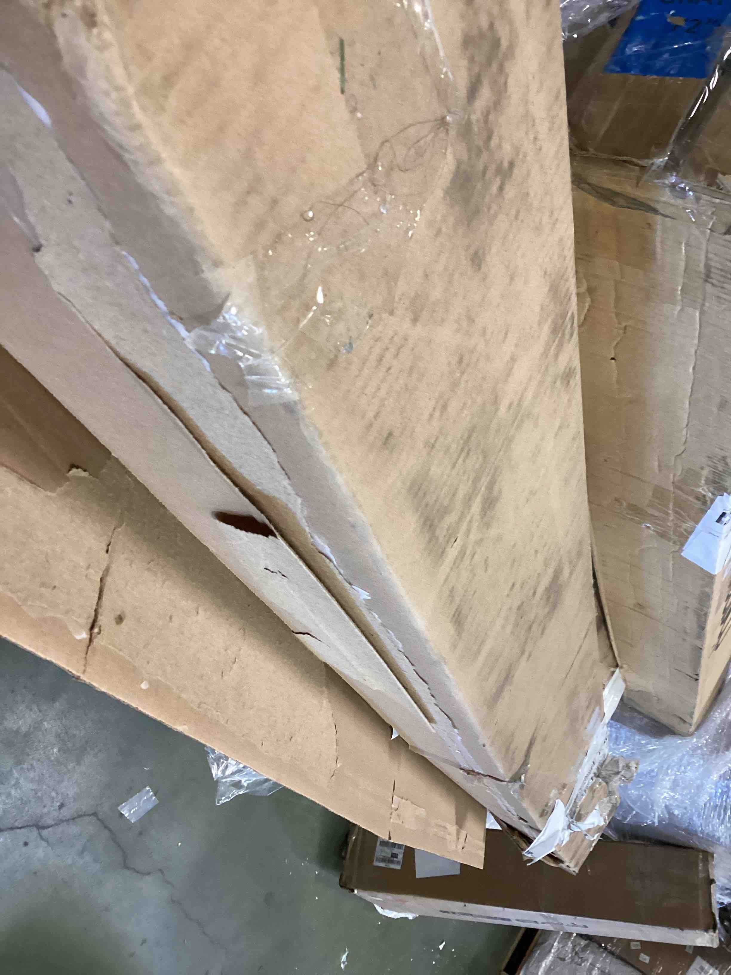 https://s3.amazonaws.com/lotting-images-prod/bidfta/PPE0503843_1731354873979.jpeg