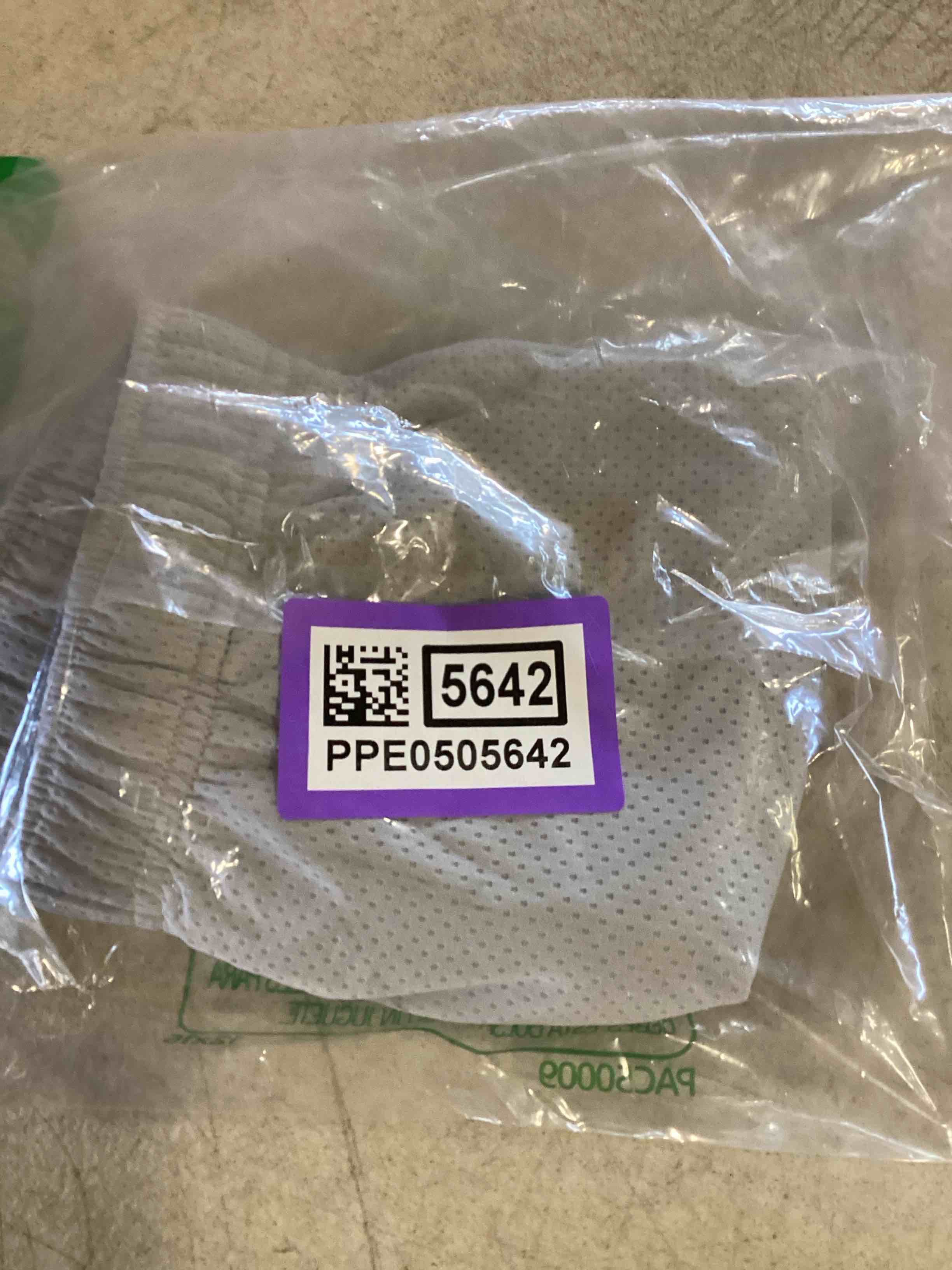https://s3.amazonaws.com/lotting-images-prod/bidfta/PPE0505642_1729530849561.jpeg