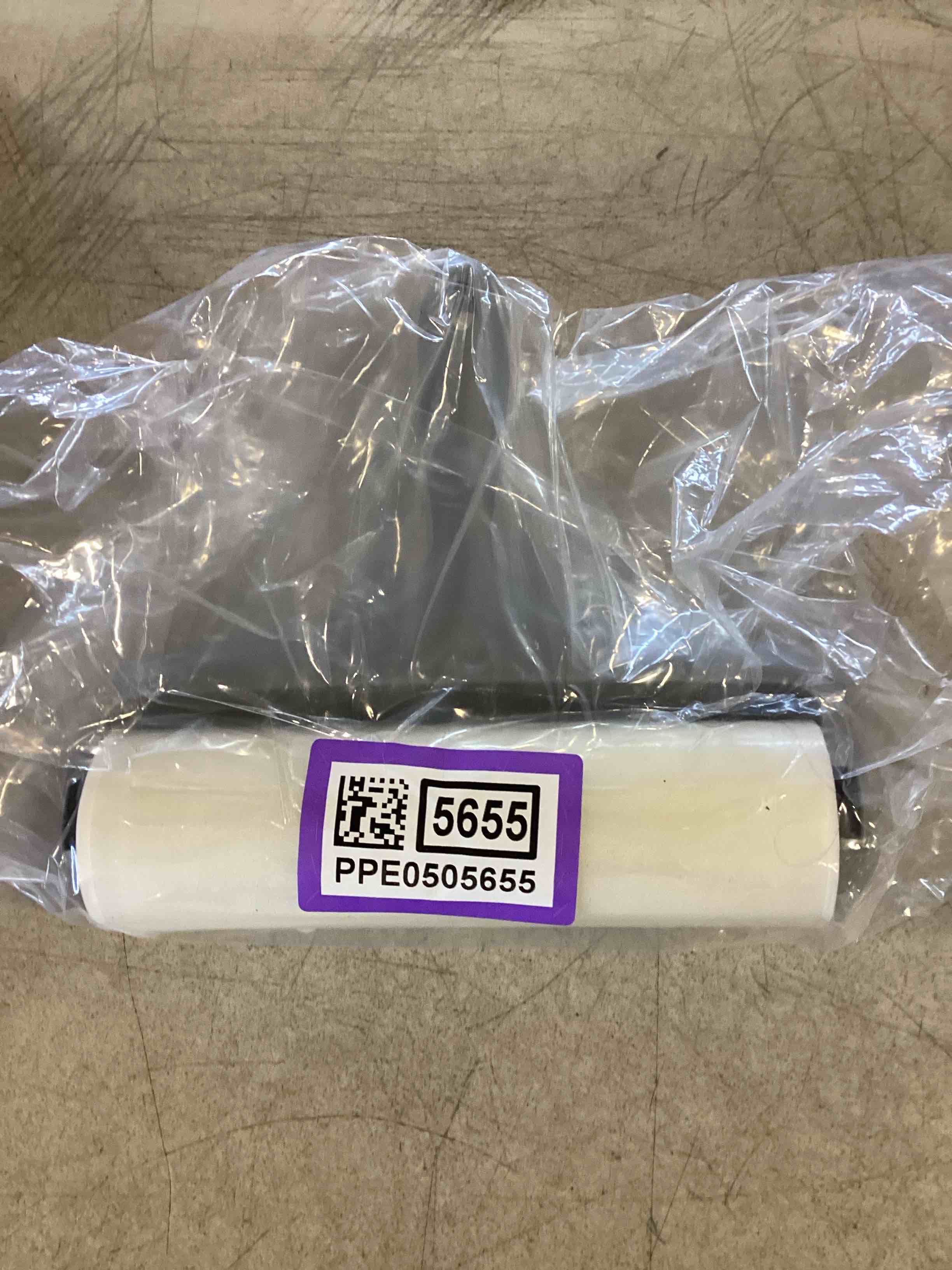 https://s3.amazonaws.com/lotting-images-prod/bidfta/PPE0505655_1729529822721.jpeg