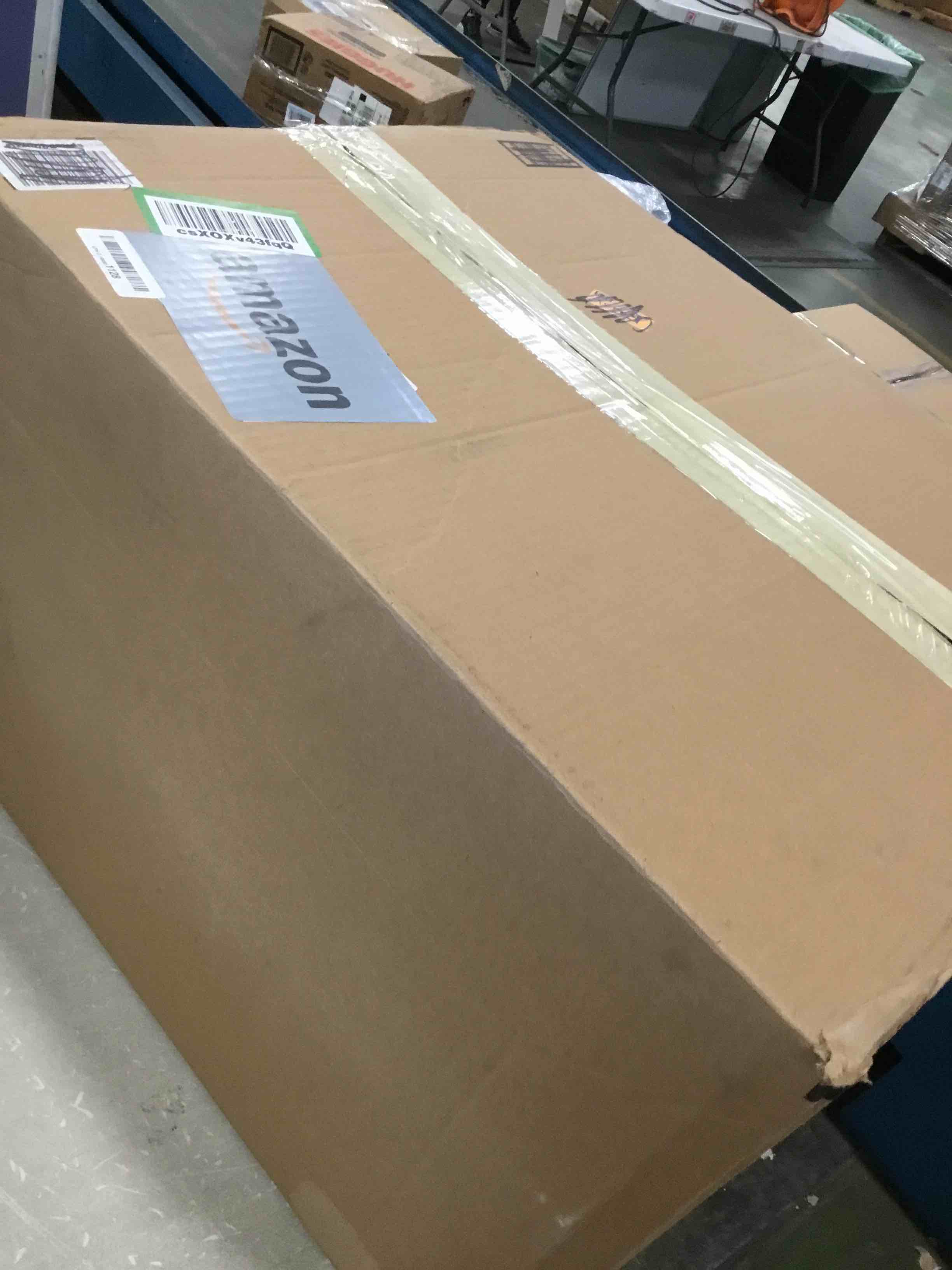 https://s3.amazonaws.com/lotting-images-prod/bidfta/PPE0507728_1729345347908.jpeg