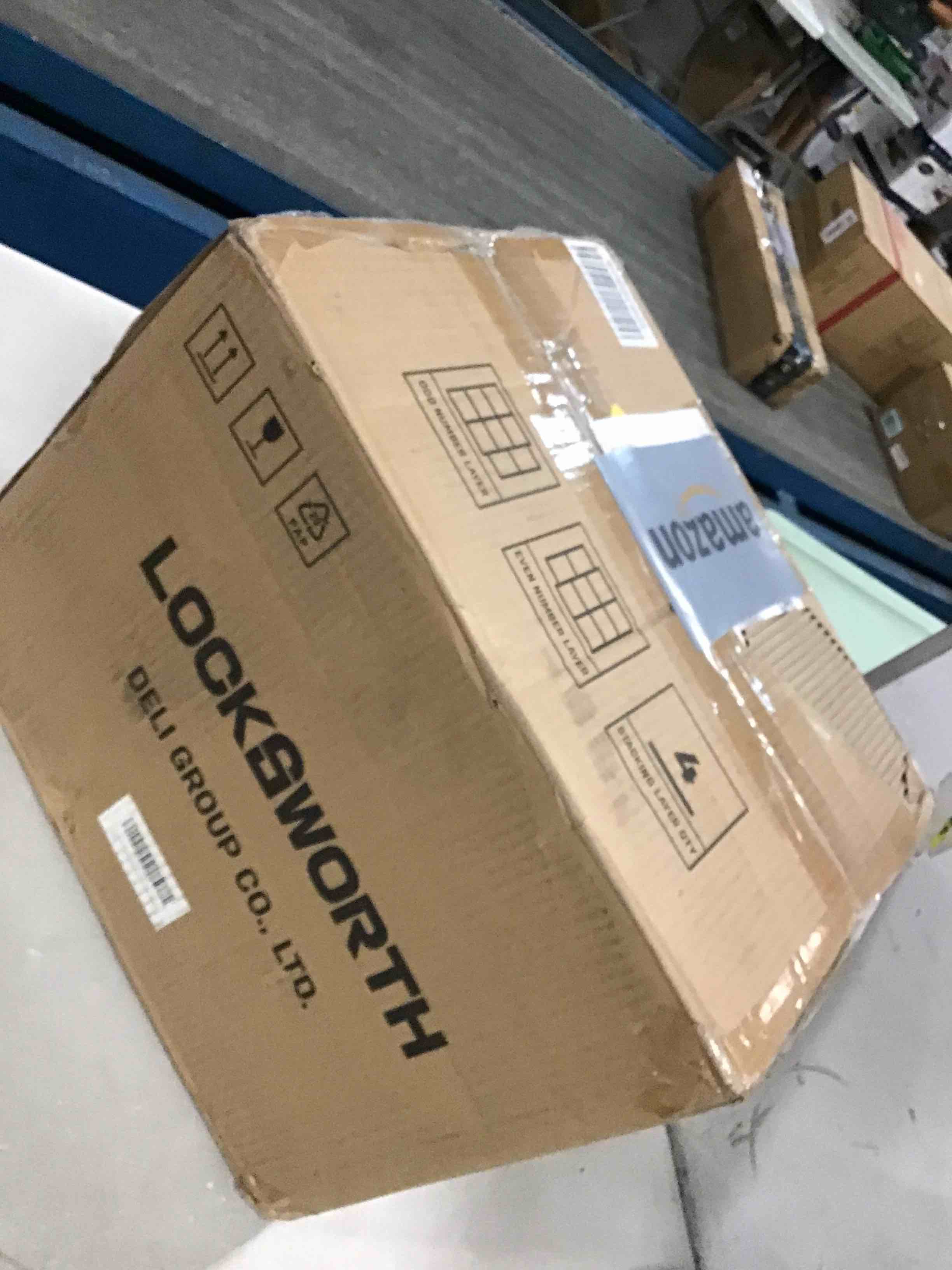 https://s3.amazonaws.com/lotting-images-prod/bidfta/PPE0508459_1728996916382.jpeg