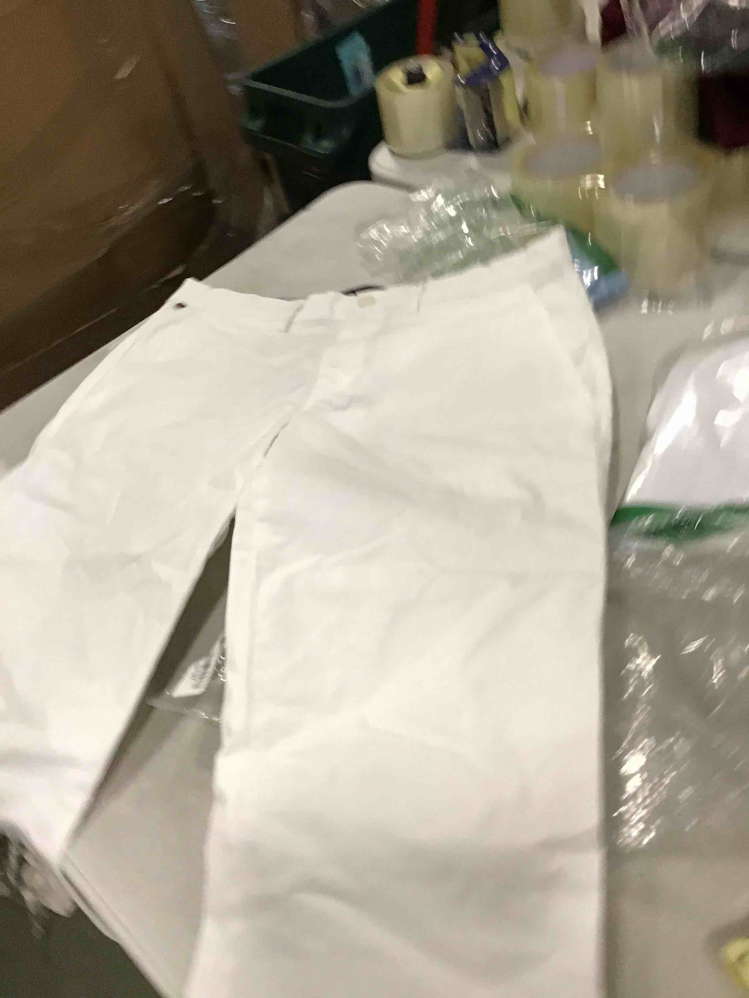 https://s3.amazonaws.com/lotting-images-prod/bidfta/PPE0509010_1728908075551.jpeg