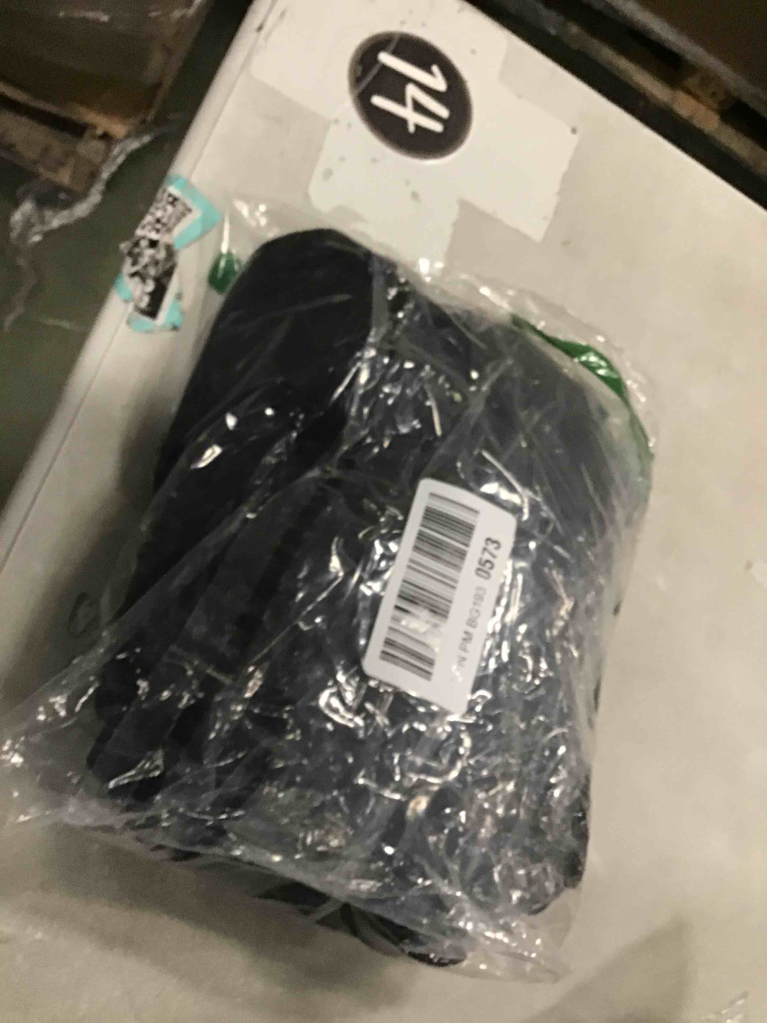 https://s3.amazonaws.com/lotting-images-prod/bidfta/PPE0509019_1728907813672.jpeg