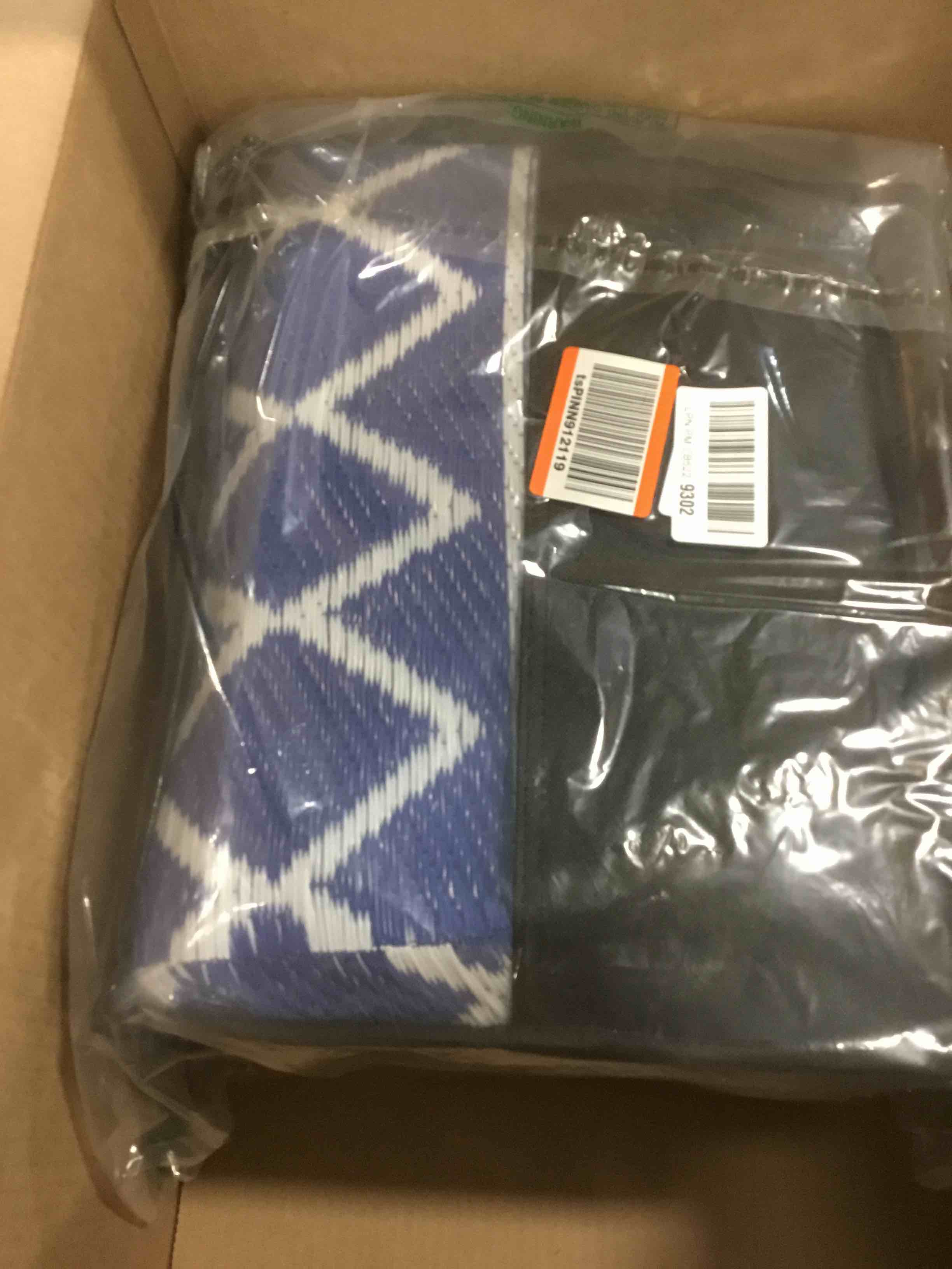 https://s3.amazonaws.com/lotting-images-prod/bidfta/PPE0510036_1729569810187.jpeg