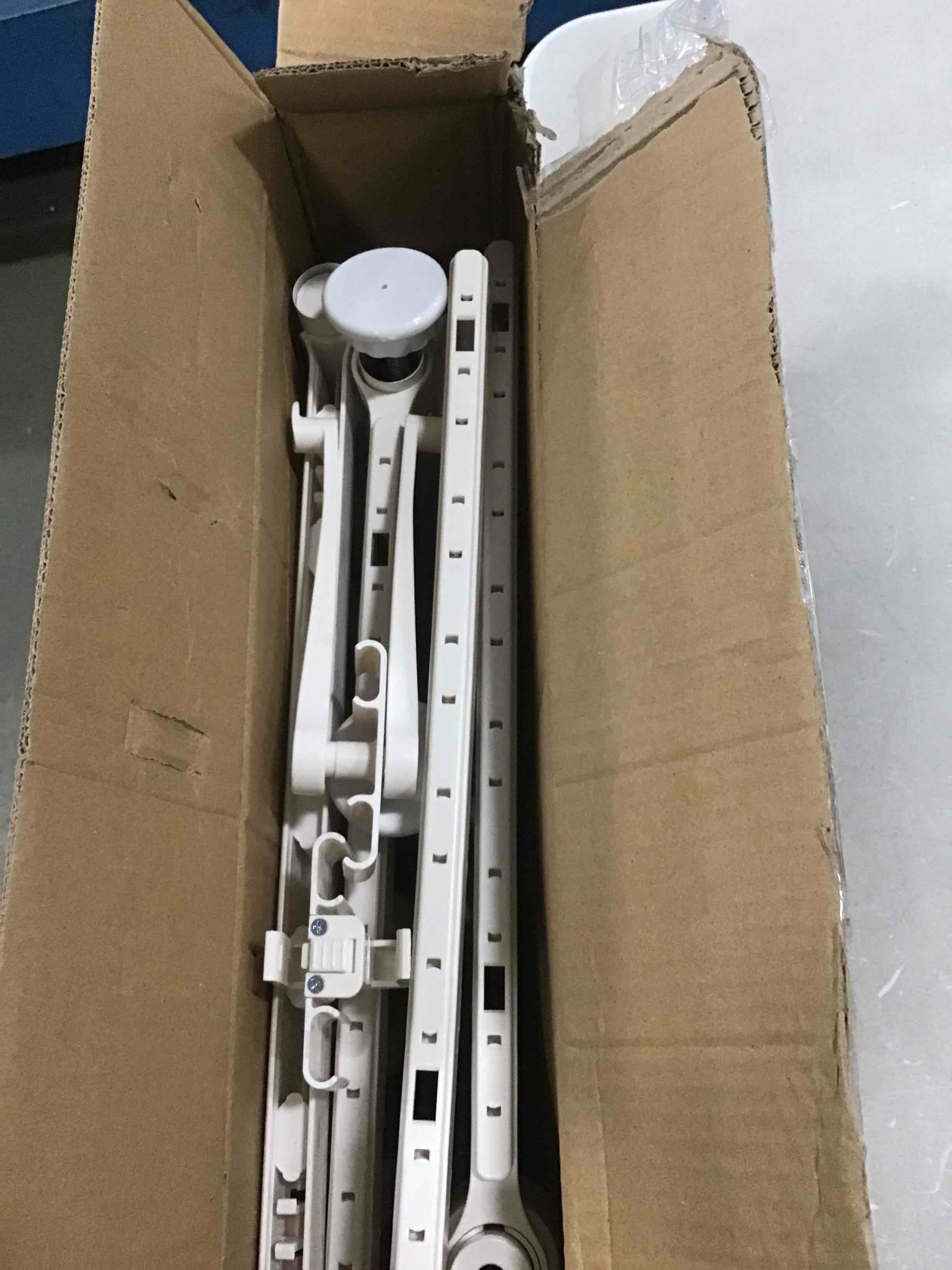https://s3.amazonaws.com/lotting-images-prod/bidfta/PPE0510364_1729342090330.jpeg