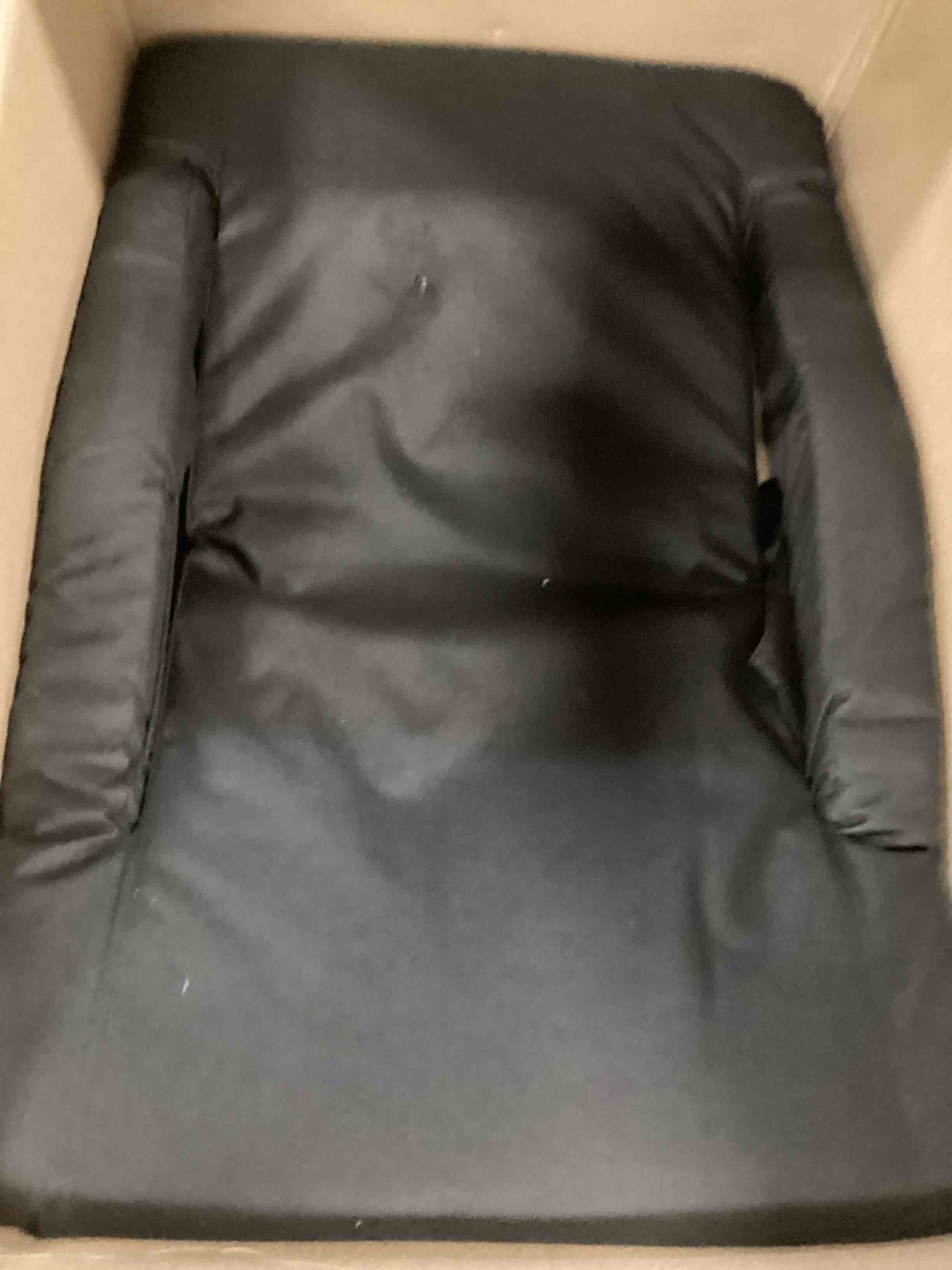 https://s3.amazonaws.com/lotting-images-prod/bidfta/PPE0510592_1729292135866.jpeg
