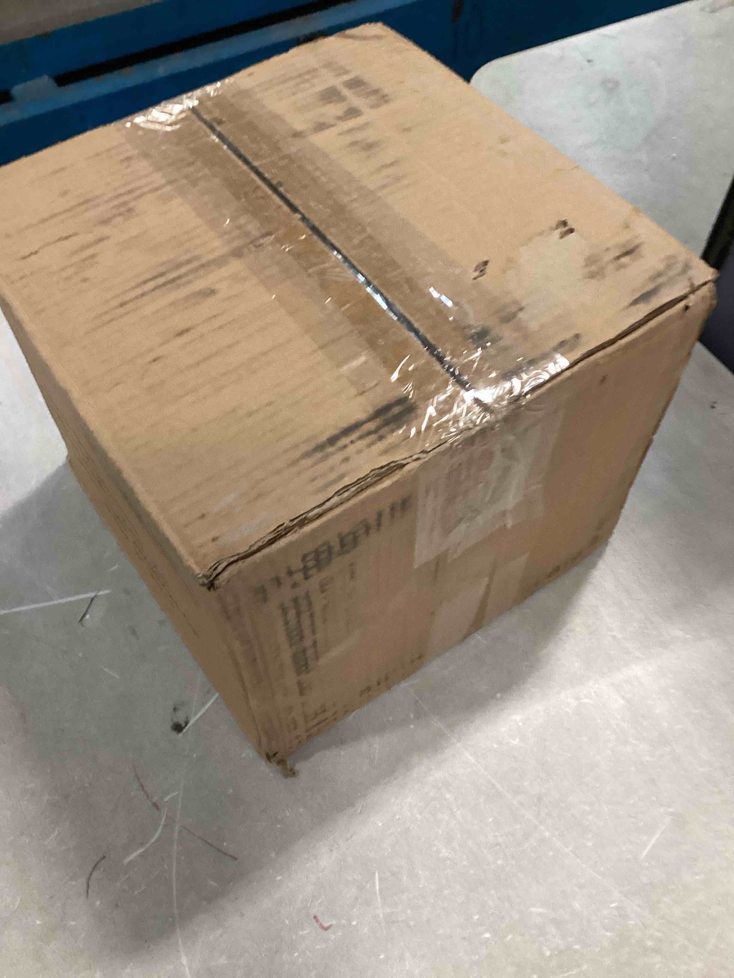 https://s3.amazonaws.com/lotting-images-prod/bidfta/PPE0511676_1728743486320.jpeg