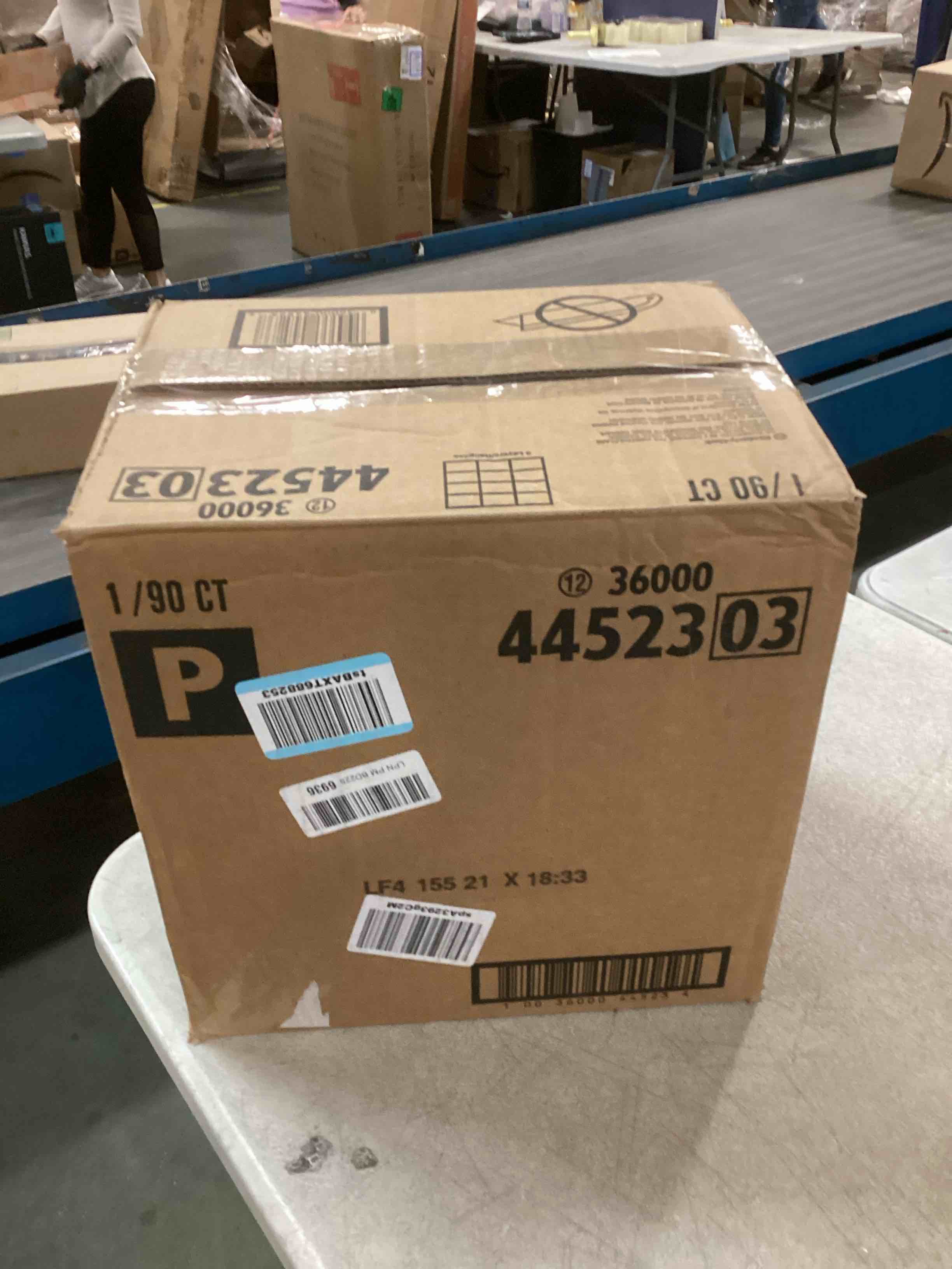 https://s3.amazonaws.com/lotting-images-prod/bidfta/PPE0512076_1729745445329.jpeg