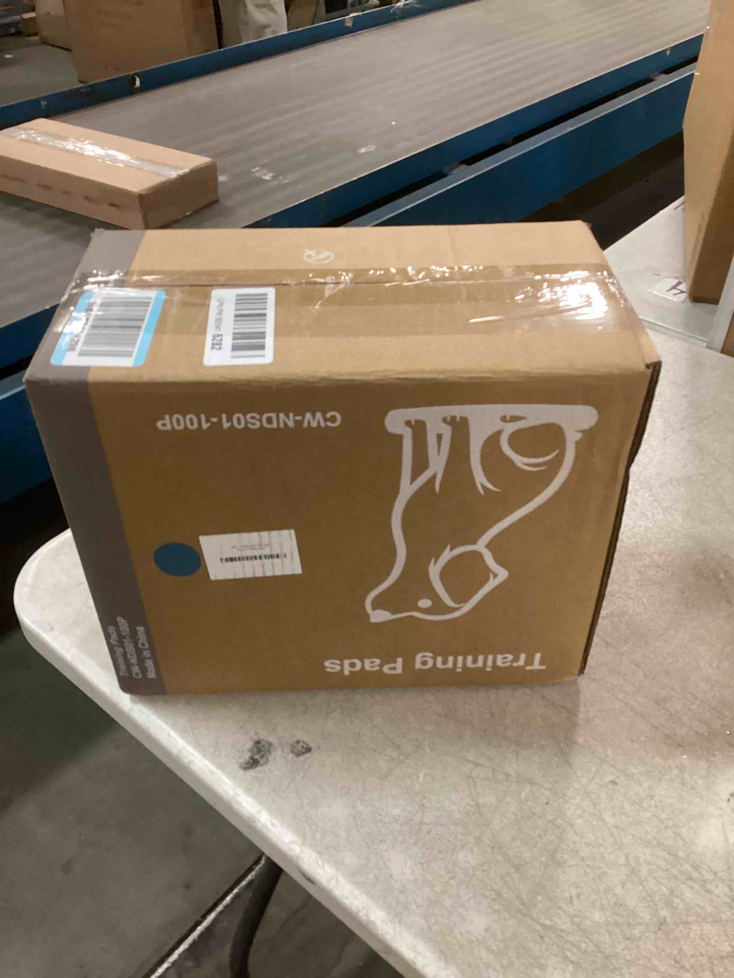 https://s3.amazonaws.com/lotting-images-prod/bidfta/PPE0512077_1729745327466.jpeg