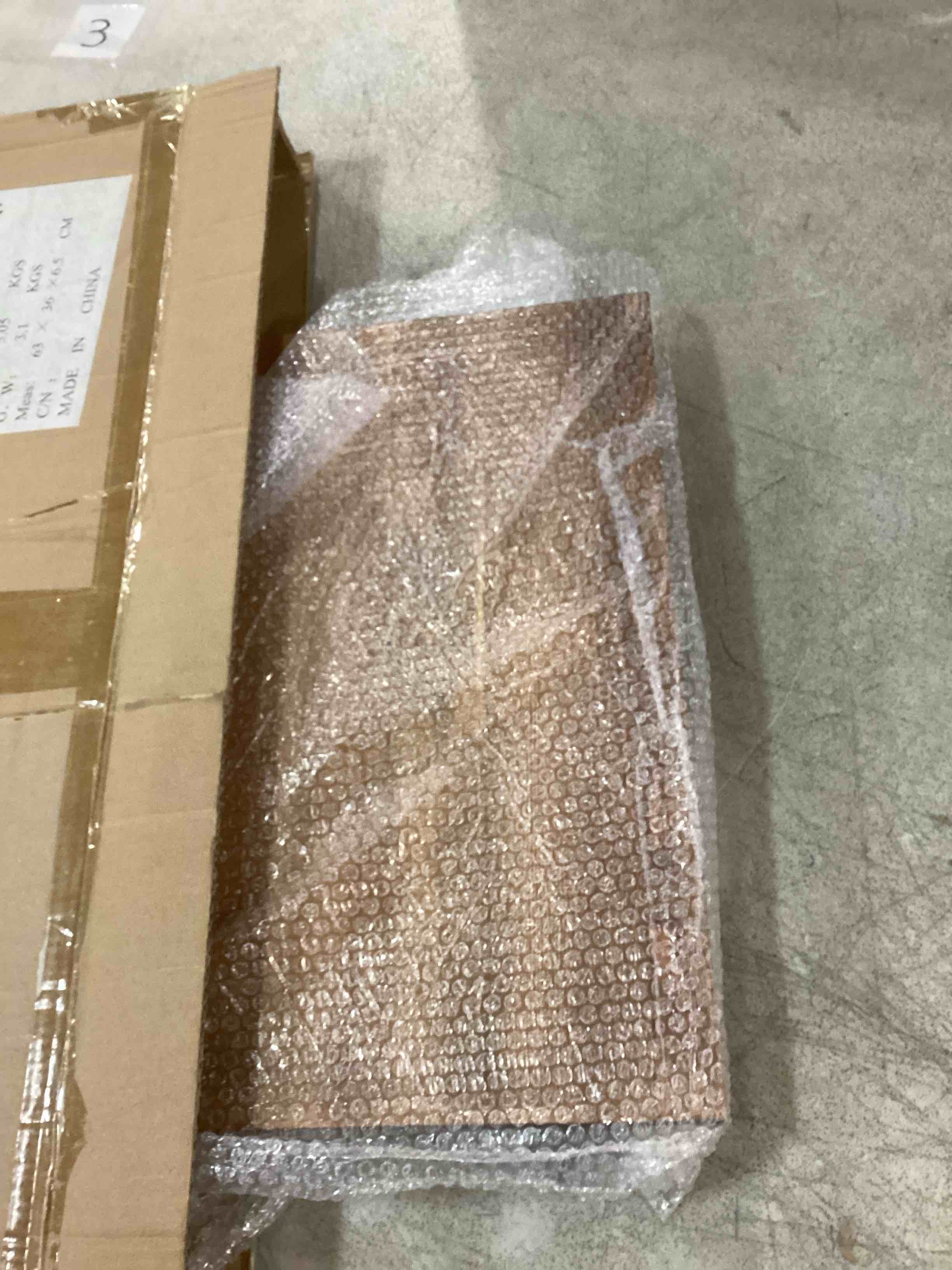 https://s3.amazonaws.com/lotting-images-prod/bidfta/PPE0512126_1729740021128.jpeg
