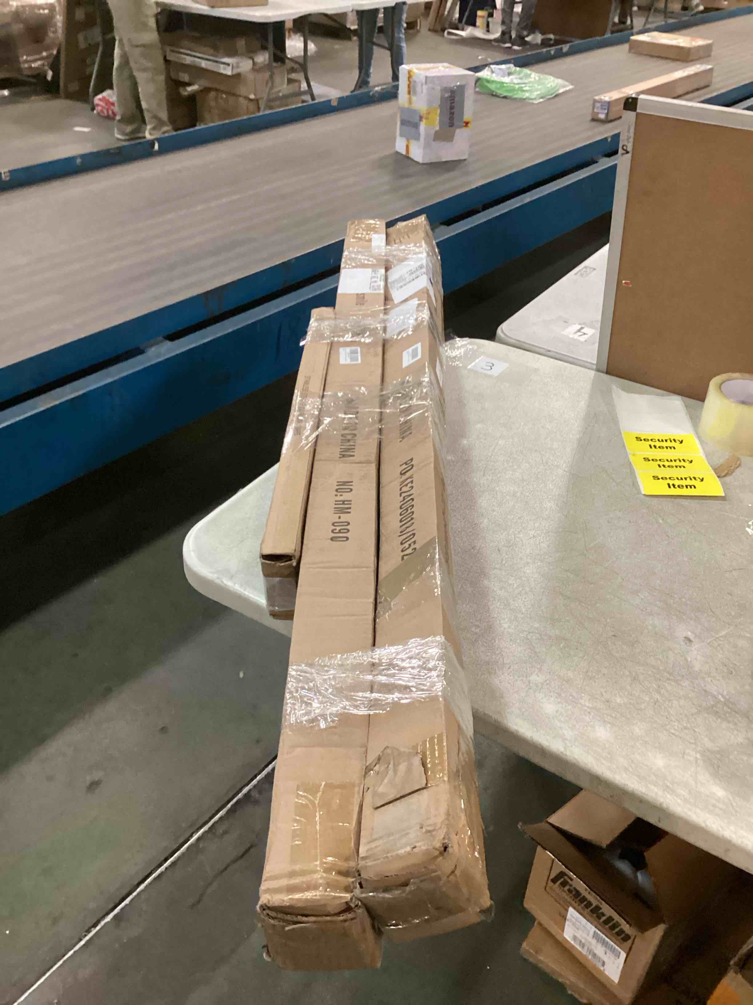 https://s3.amazonaws.com/lotting-images-prod/bidfta/PPE0512399_1729648721006.jpeg