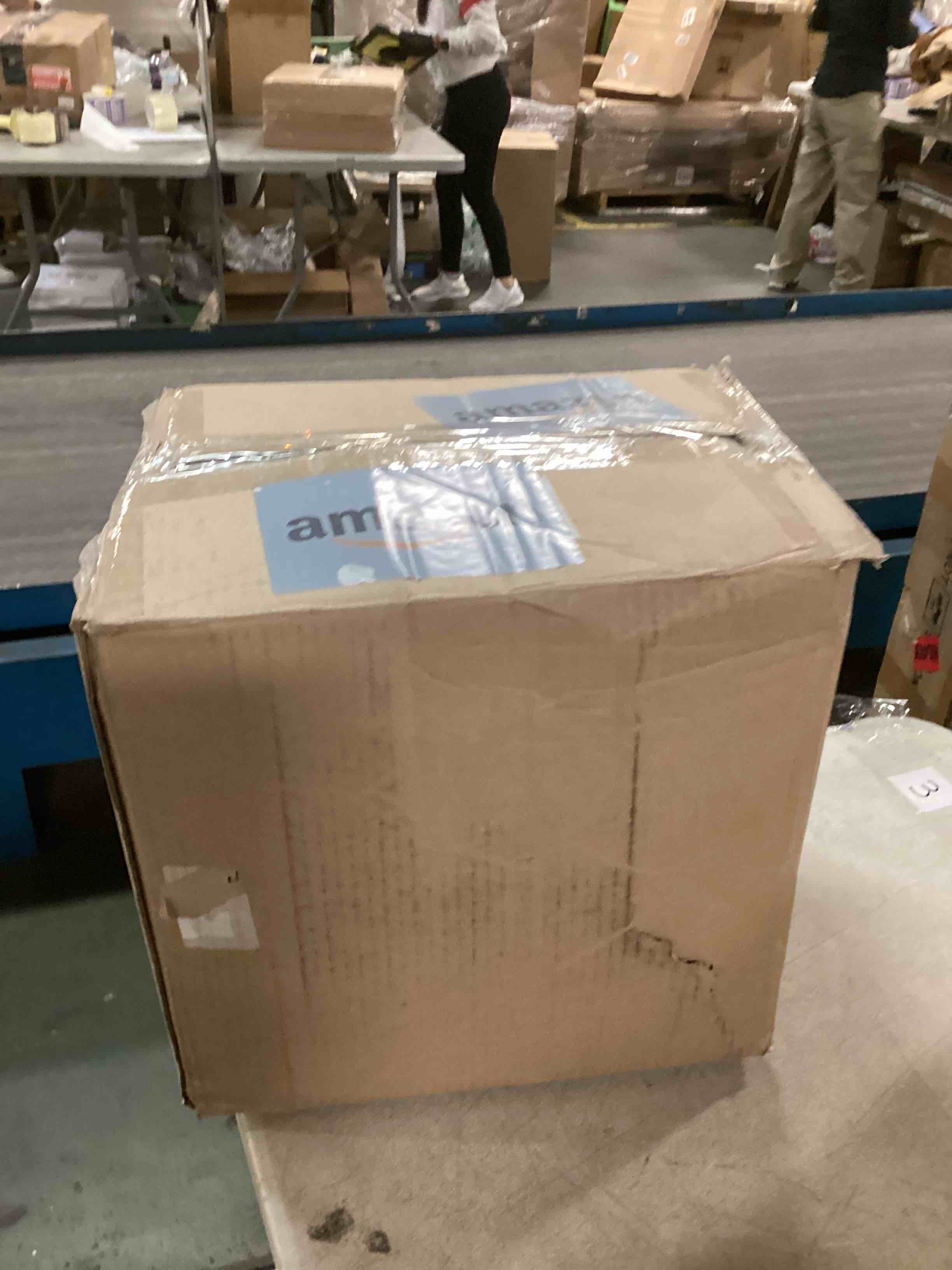 https://s3.amazonaws.com/lotting-images-prod/bidfta/PPE0512403_1729648085268.jpeg
