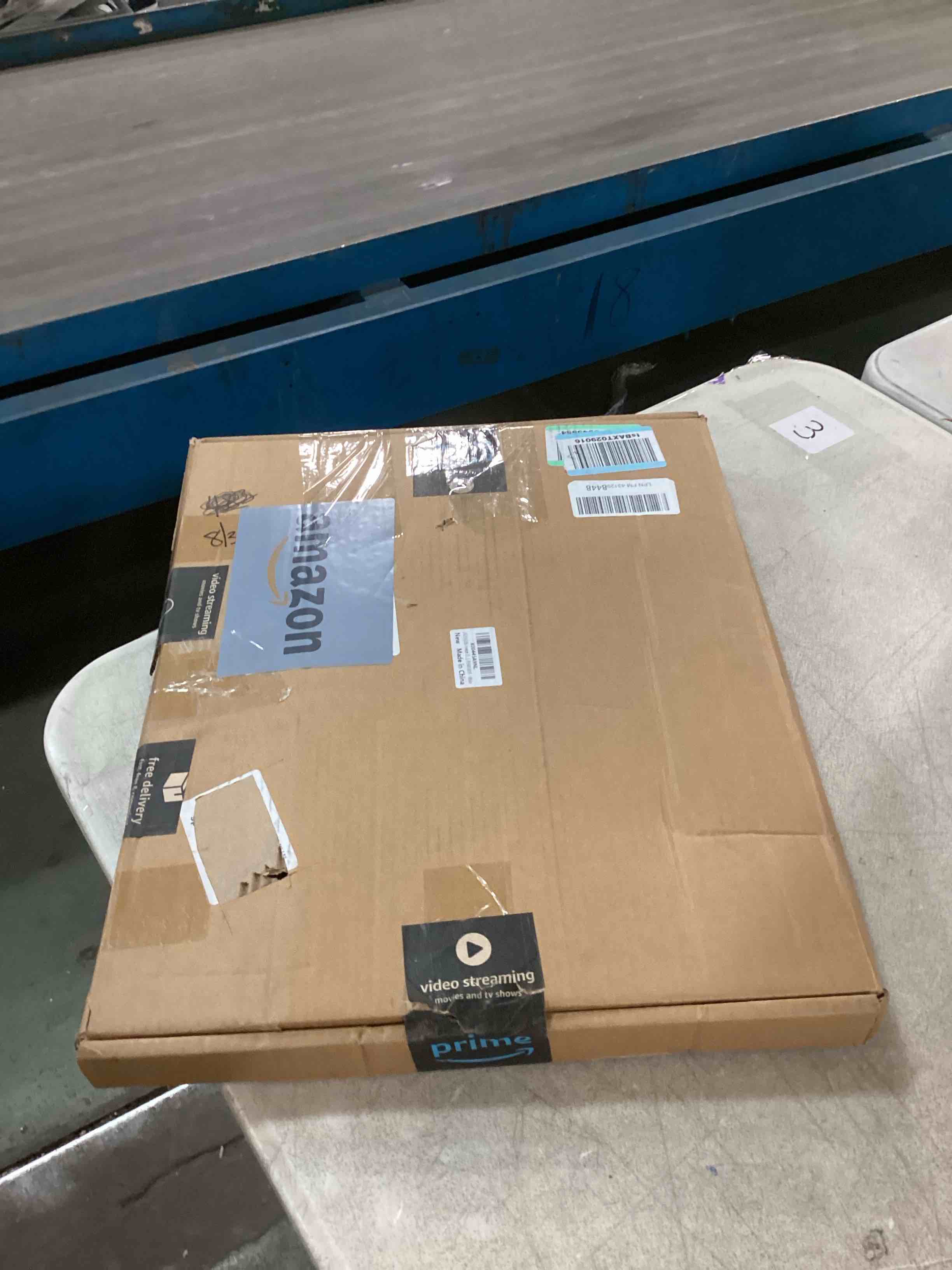 https://s3.amazonaws.com/lotting-images-prod/bidfta/PPE0512556_1729572180066.jpeg