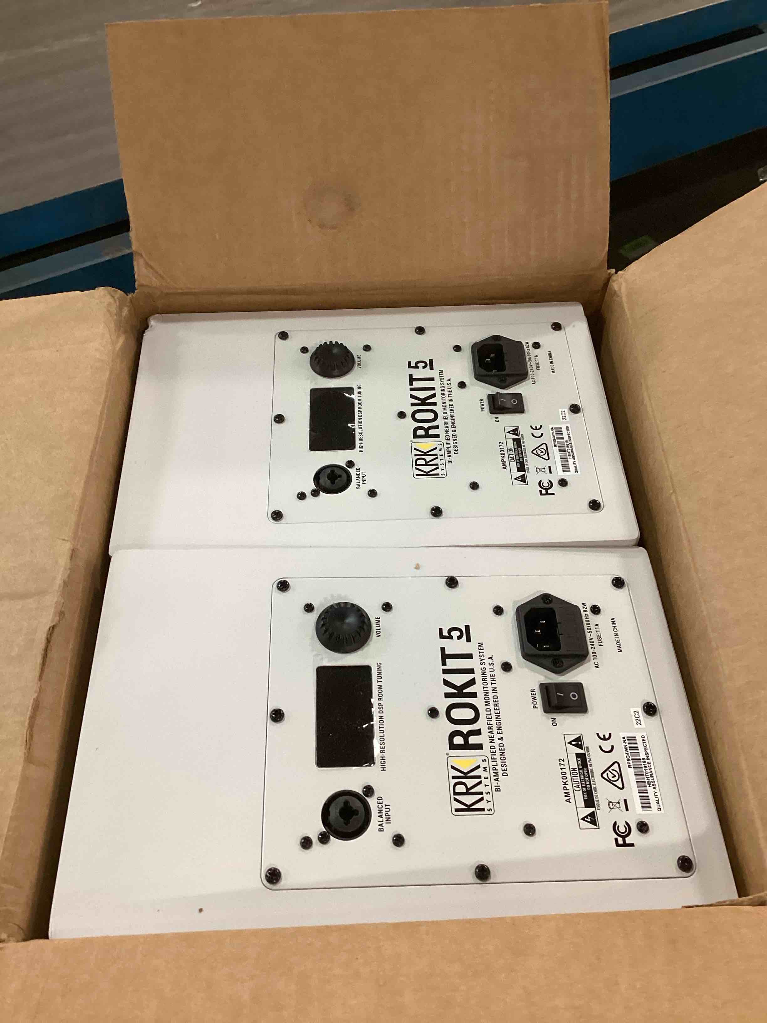https://s3.amazonaws.com/lotting-images-prod/bidfta/PPE0512592_1729568467770.jpeg