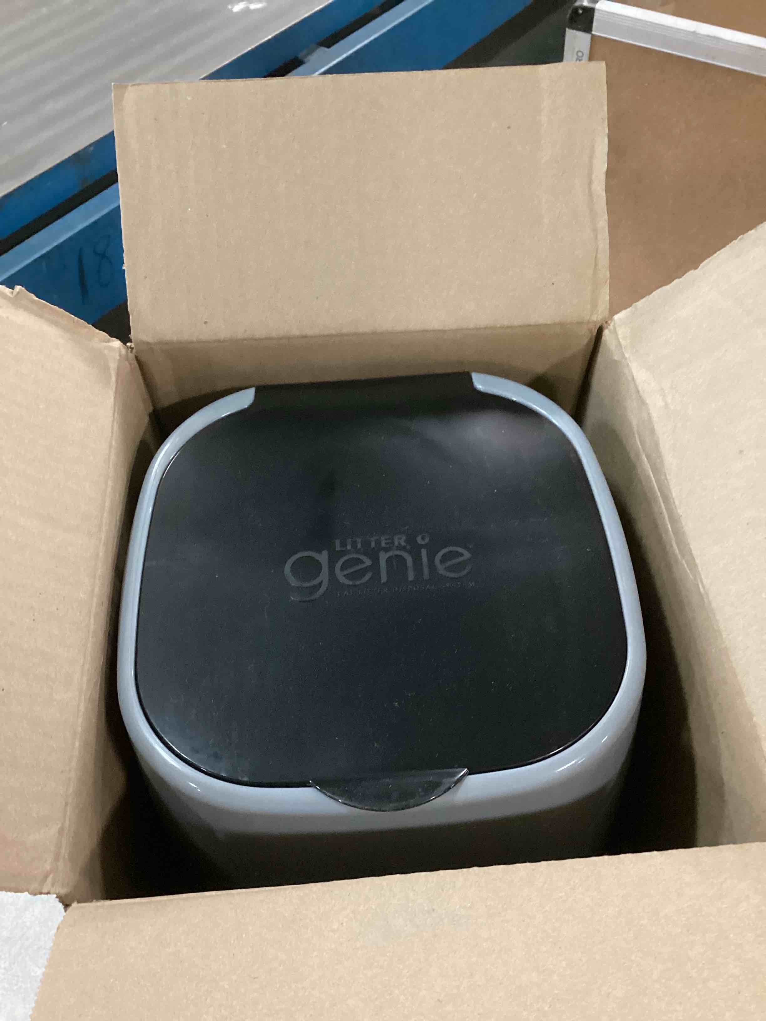 https://s3.amazonaws.com/lotting-images-prod/bidfta/PPE0512684_1729554402131.jpeg